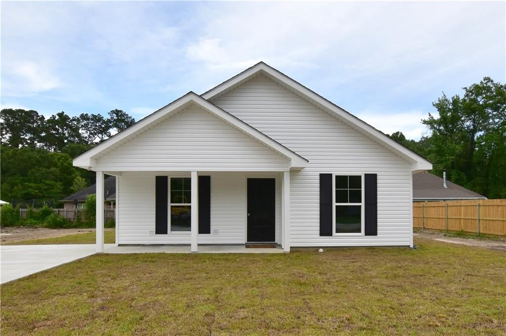 Modern New Construction in the Heart of Pearl River