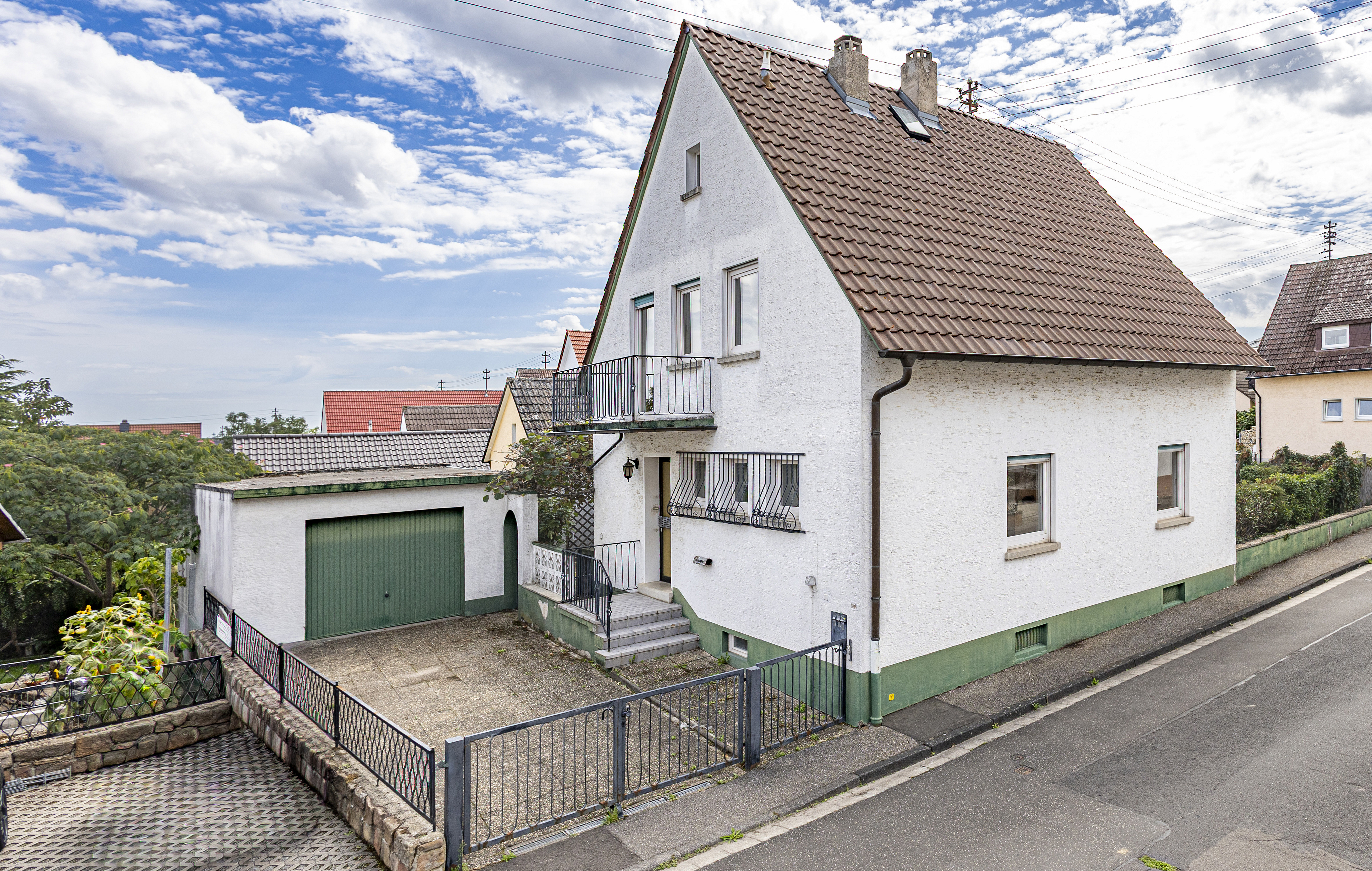Familienhaus mit Schlossblick – helles Raumwunder in begehrter Lage von Neustadt-Diedesfeld!
