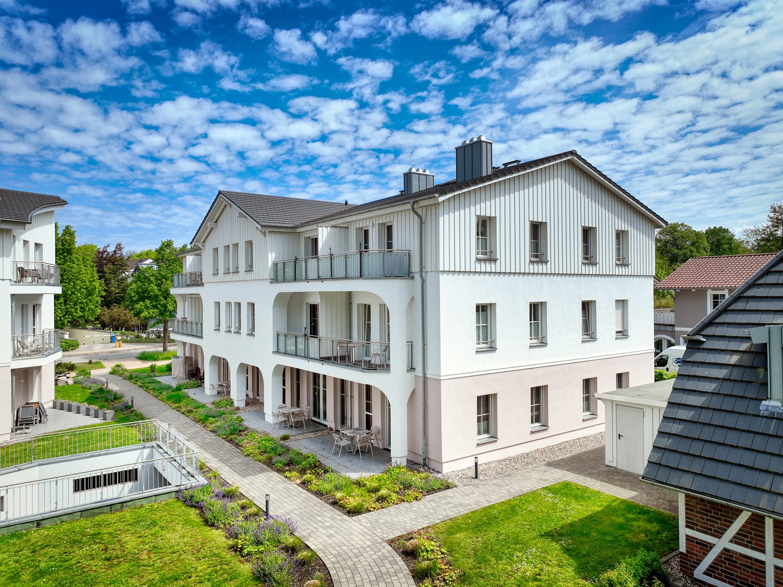 Modernes Ferienapartment im Erdgeschoss mit Süd-West Terrasse und Kamin