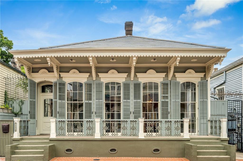 Historic Charm, Modern Luxury: A French Quarter Sanctuary