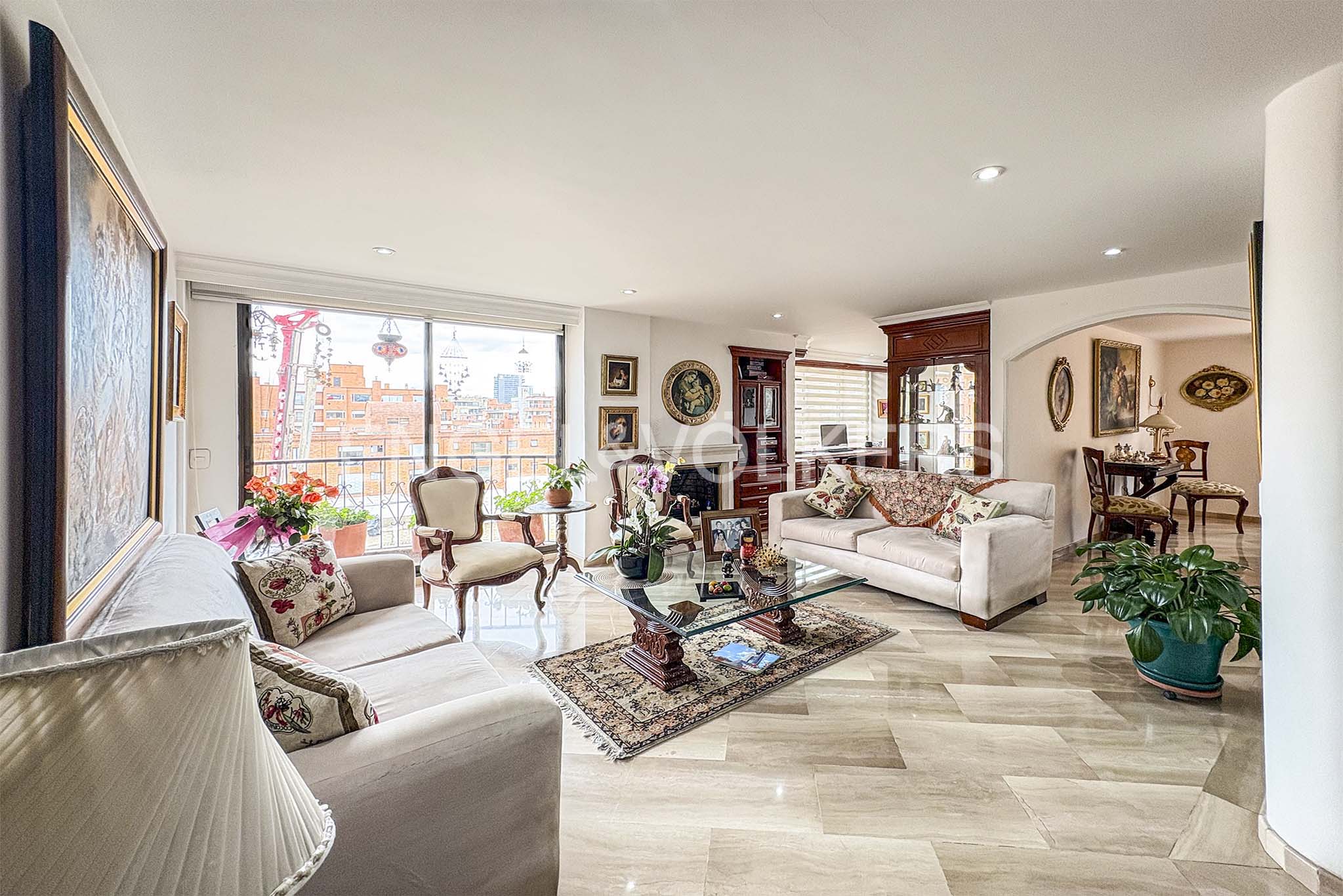 Penthouse con balcones para venta en Santa Bárbara