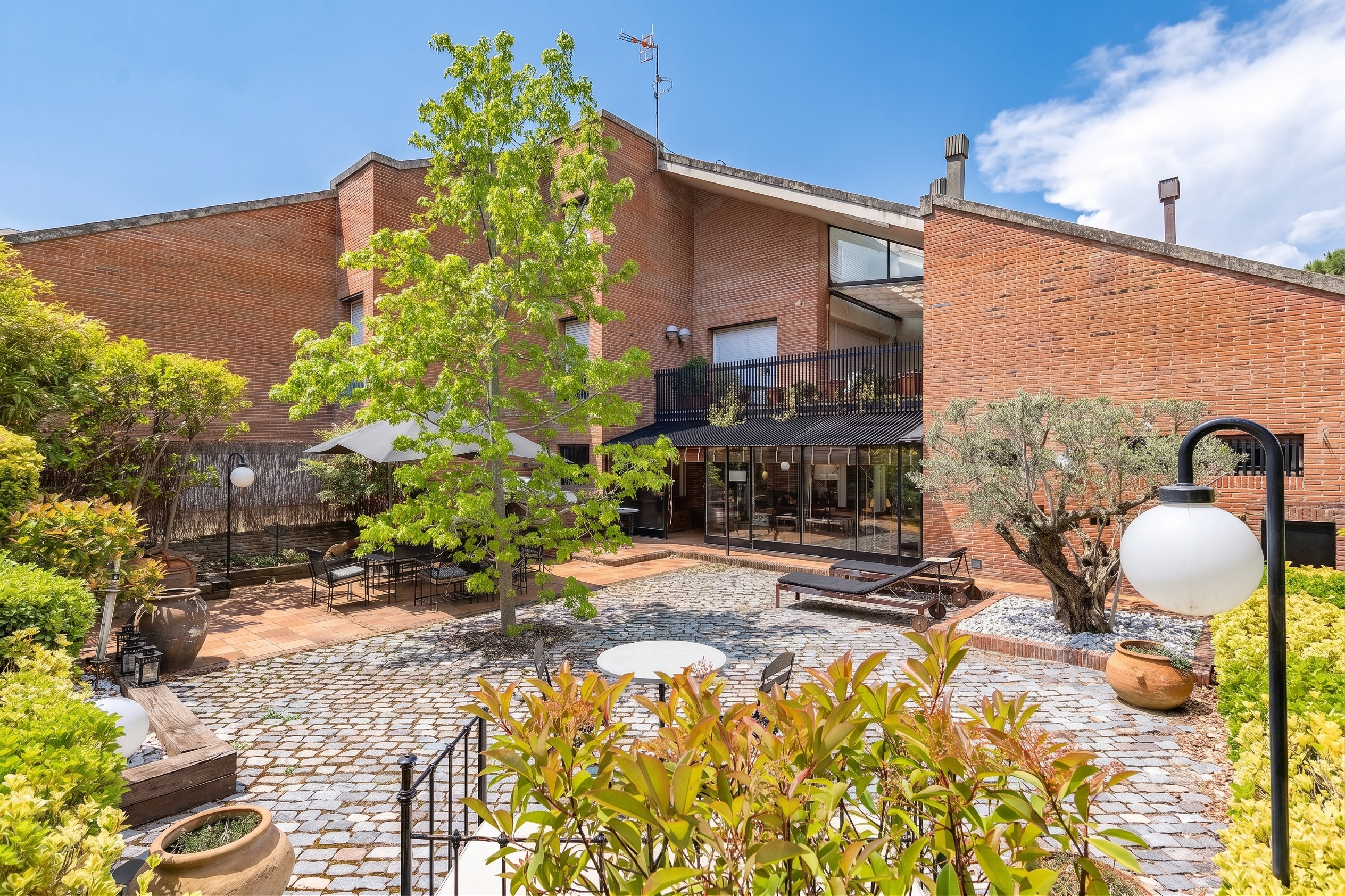 Großes Familienhaus mit Garten, Terrasse und 7 Zimmern in Matadepera
