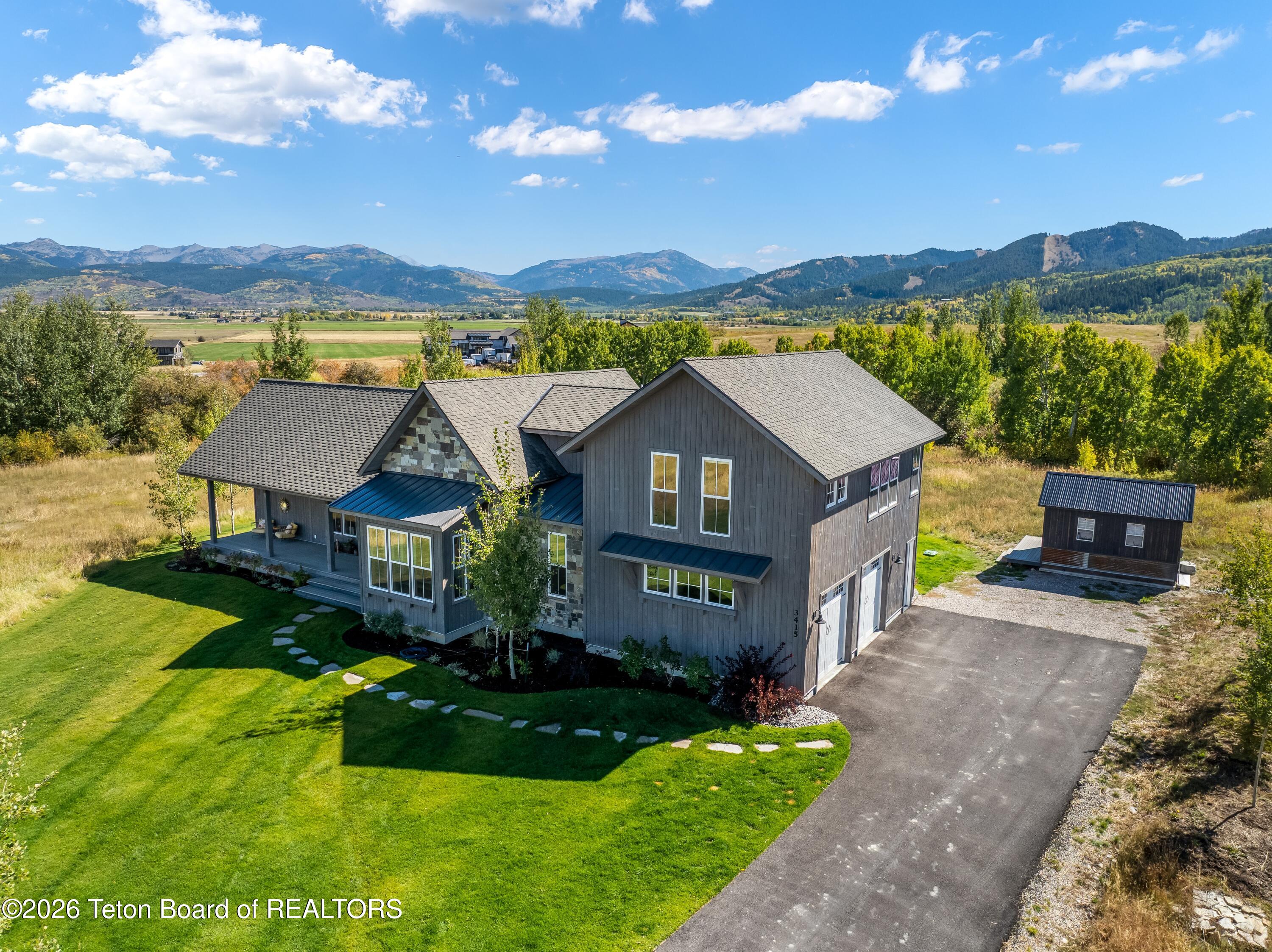 Modern Luxury Meets Mountain Serenity in Hiddenwaters