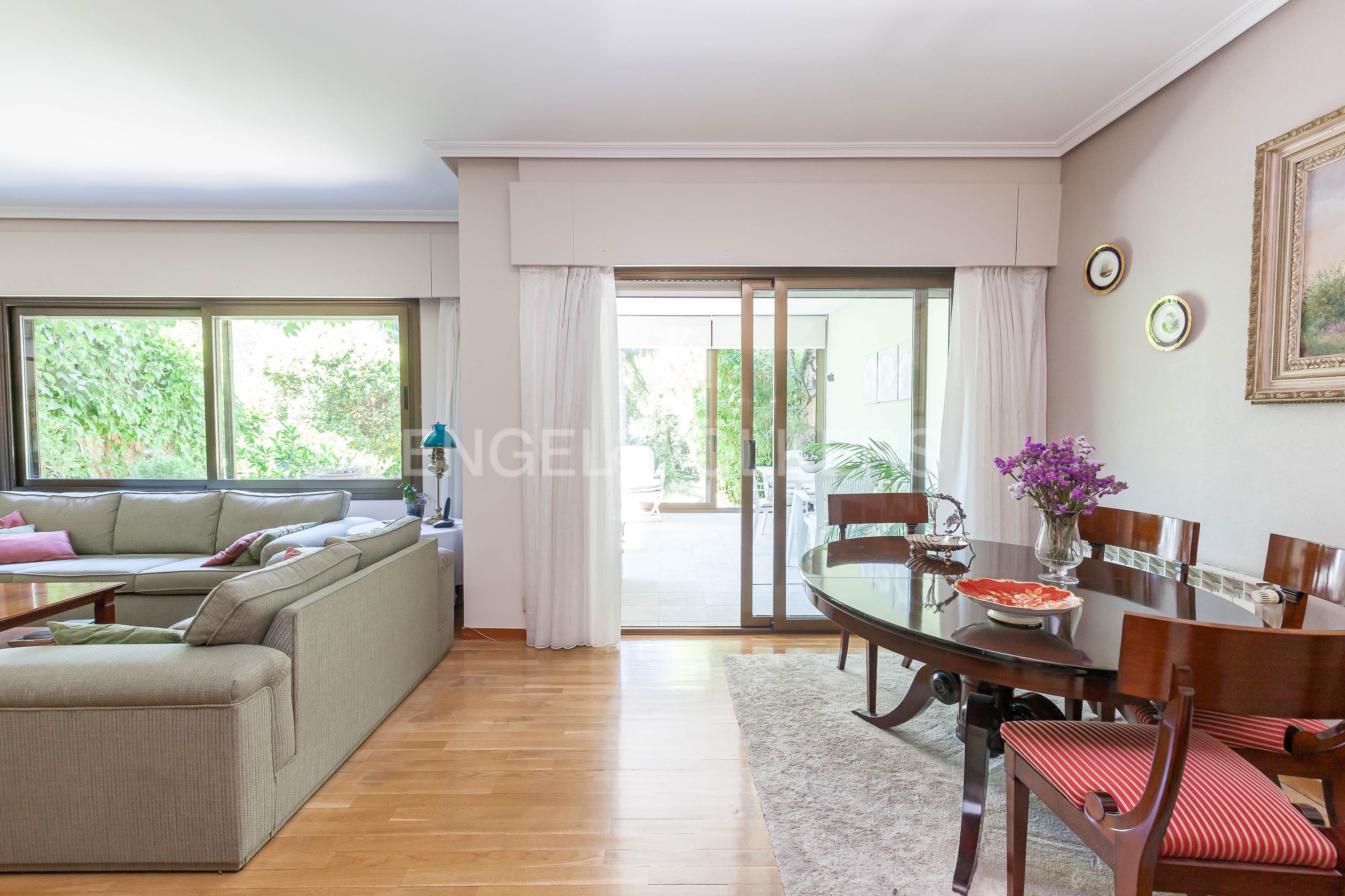 Spectacular semi-detached house with garden in Alcobendas