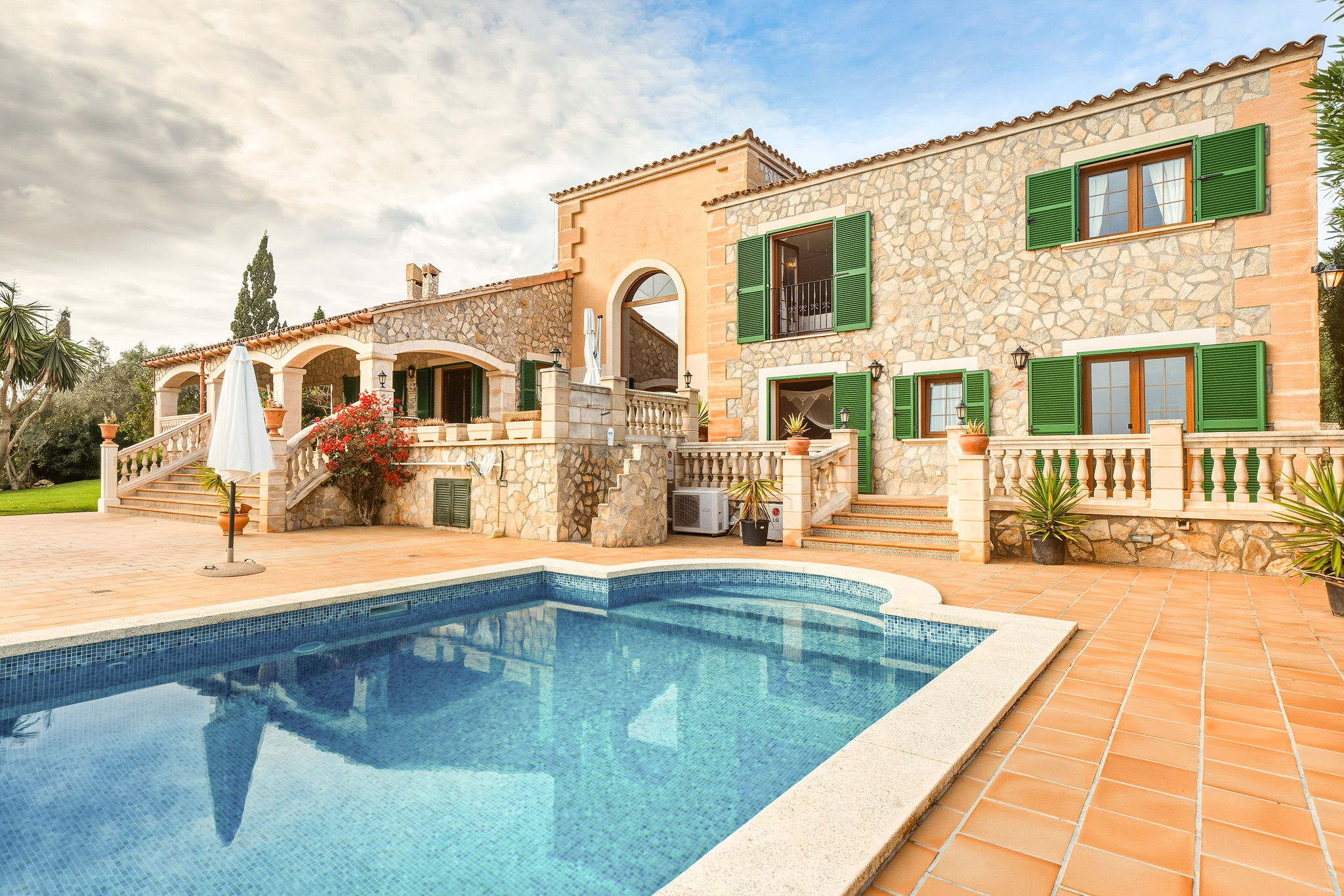 Finca near Son Servera –  with spectacular sea views and excellent connectivity