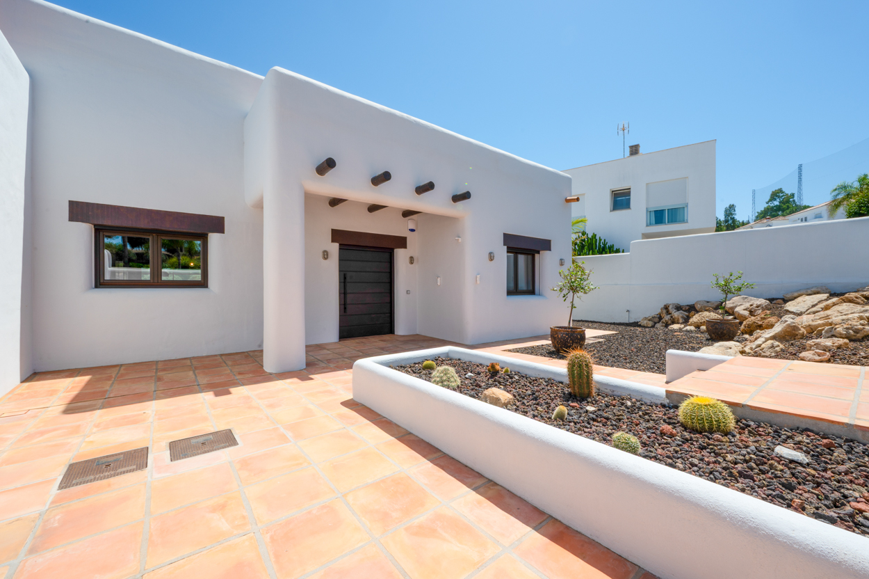 Casa Tequila: Exklusive Designvilla direkt am Golfplatz im La Cala Golf Resort