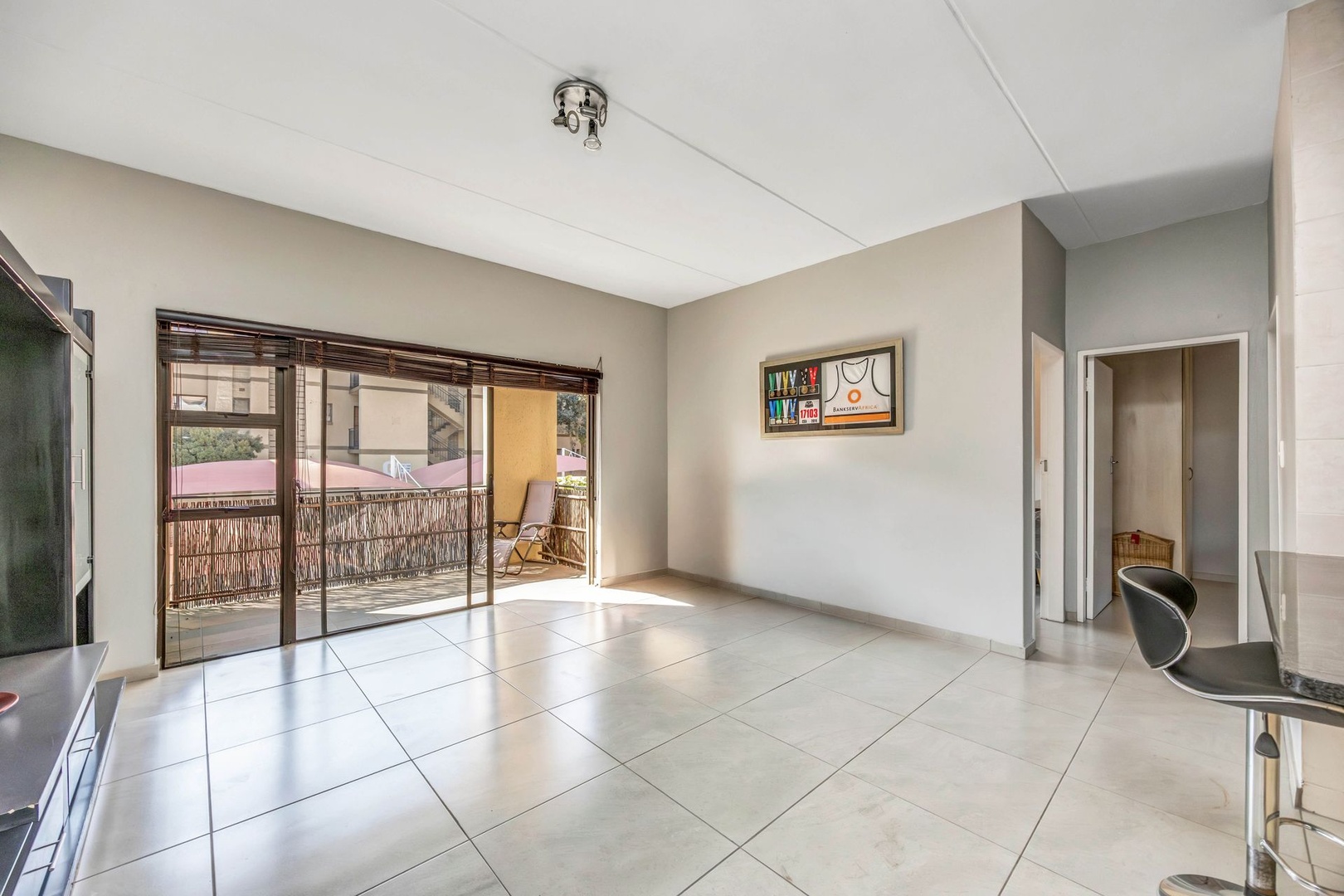 Contemporary 2-Bedroom Apartment
