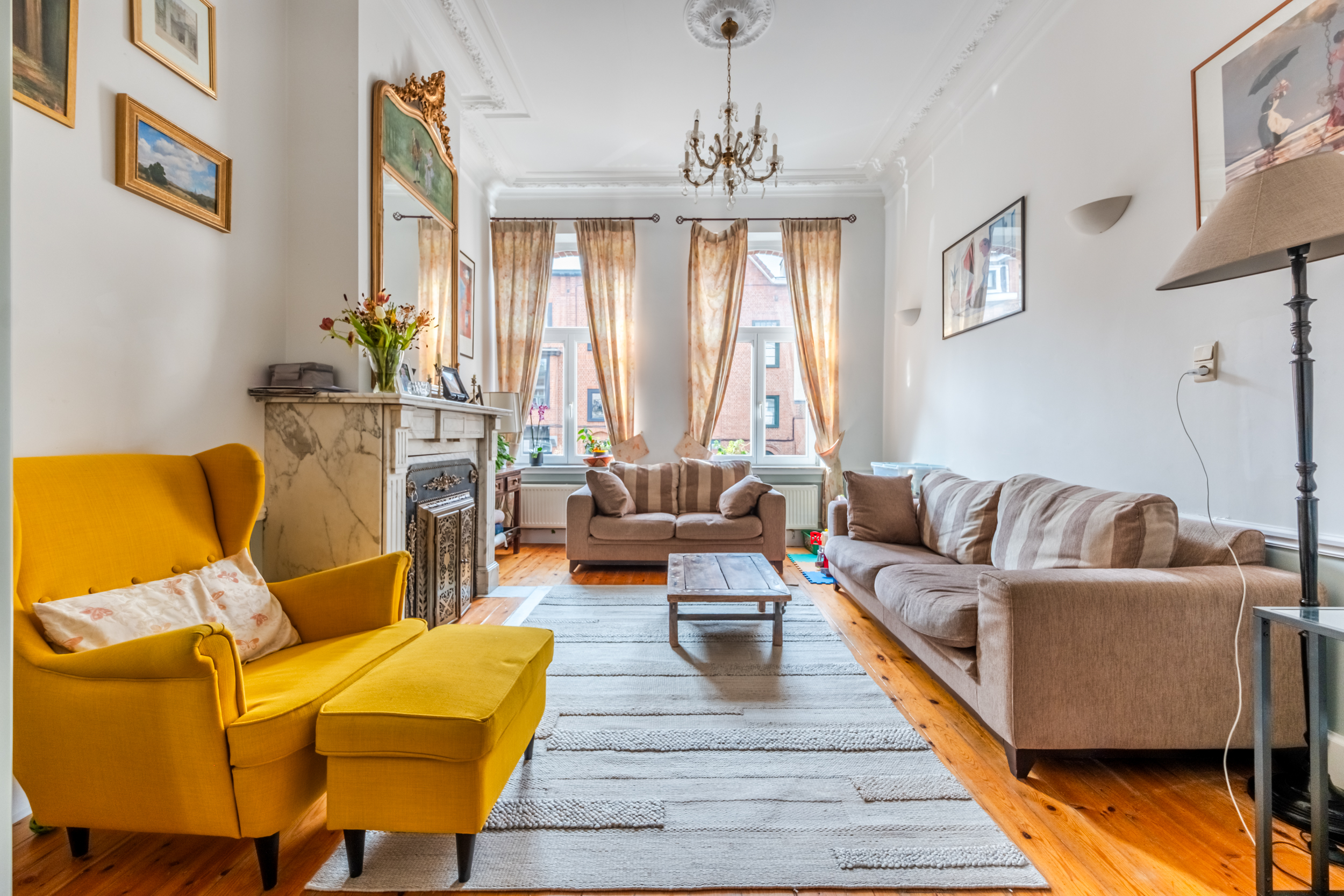 Elegant townhouse from 1907 with authentic charm and modern comfort