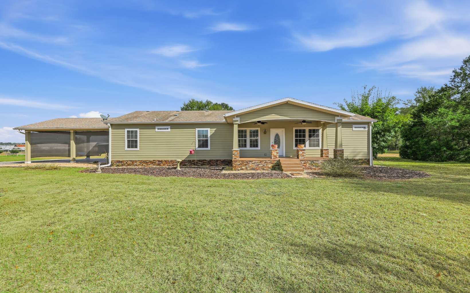 Homestead opportunity in Branford, FL