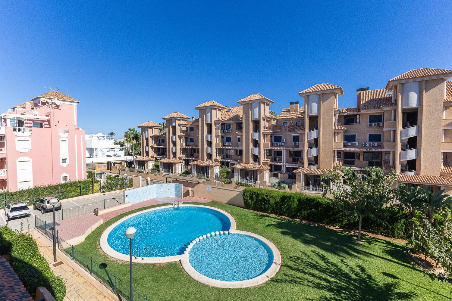 ACOGEDOR PISO EN LAS MARINAS
