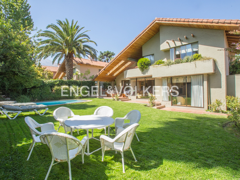 Venta Casa Condominio Los Dominicos Antiguo, Las Condes