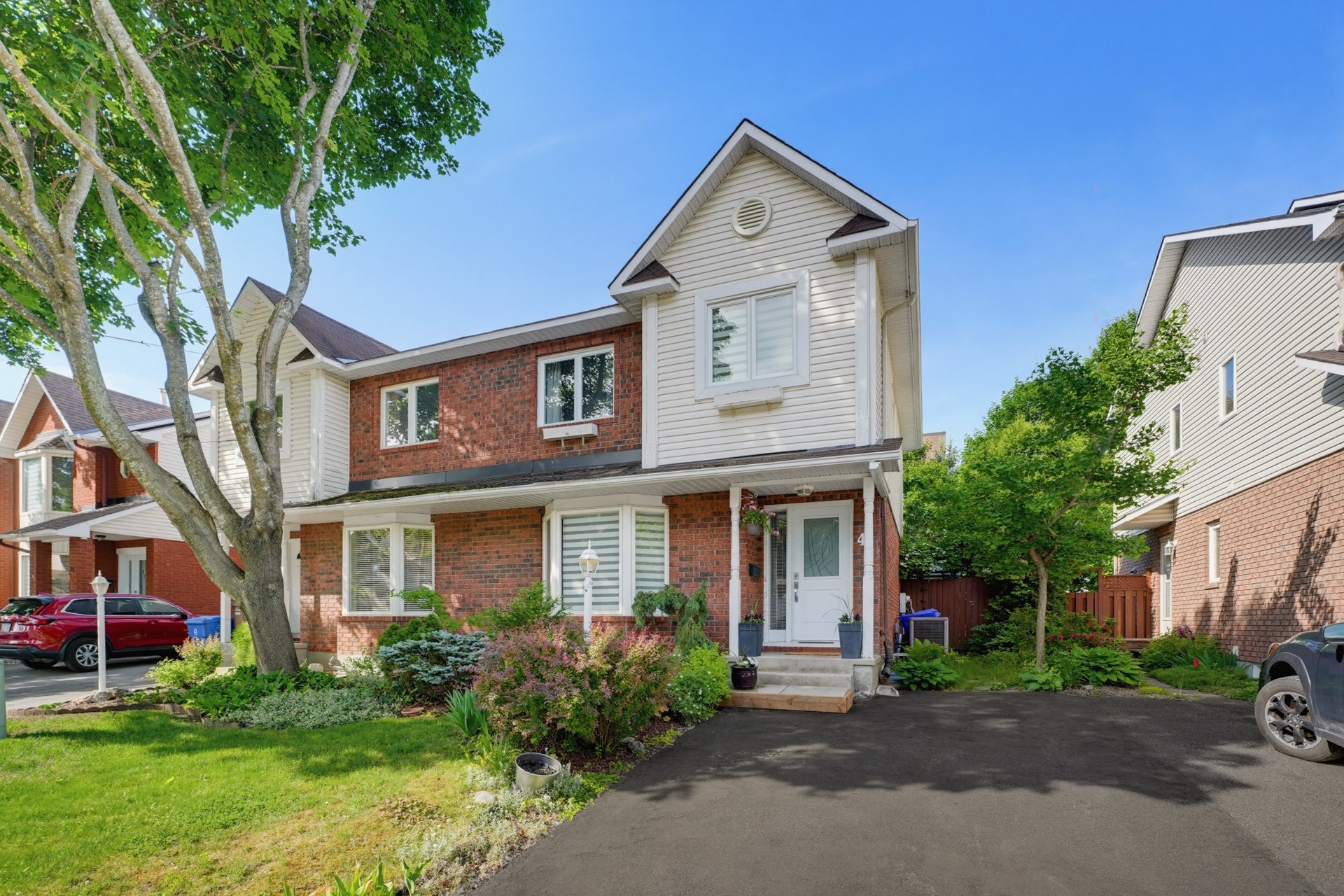 A Family Gem Just Minutes from Schools and Gatineau Park!