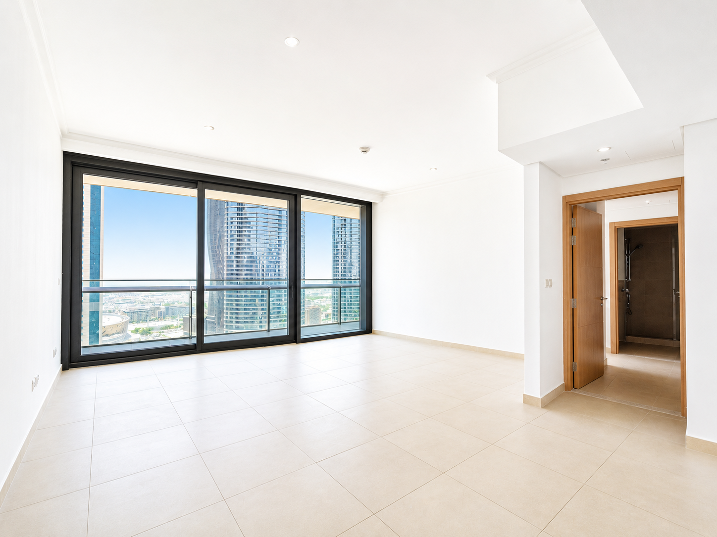 Bright & Spacious | Unfurnished | Sea View