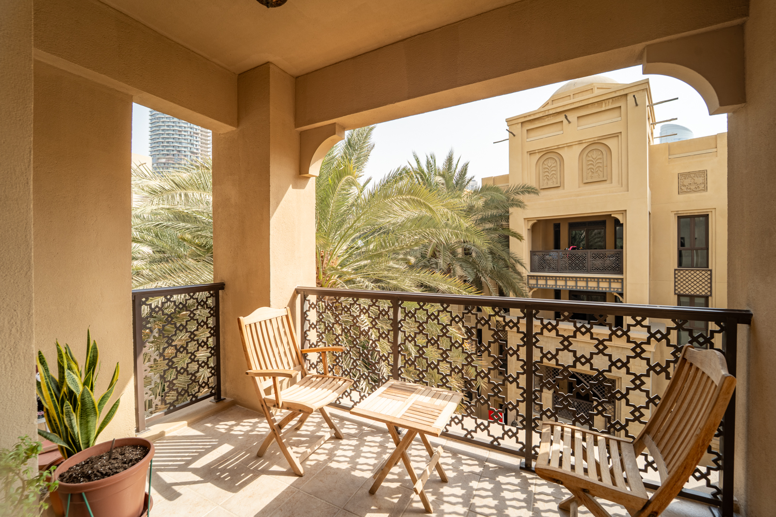 Large Layout | Peaceful Garden View | Must View