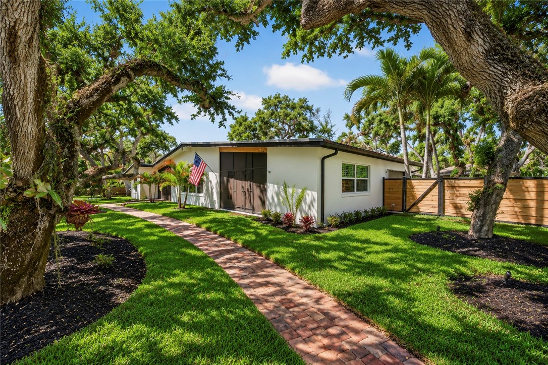 Mid Century Home Close to River and Ocean