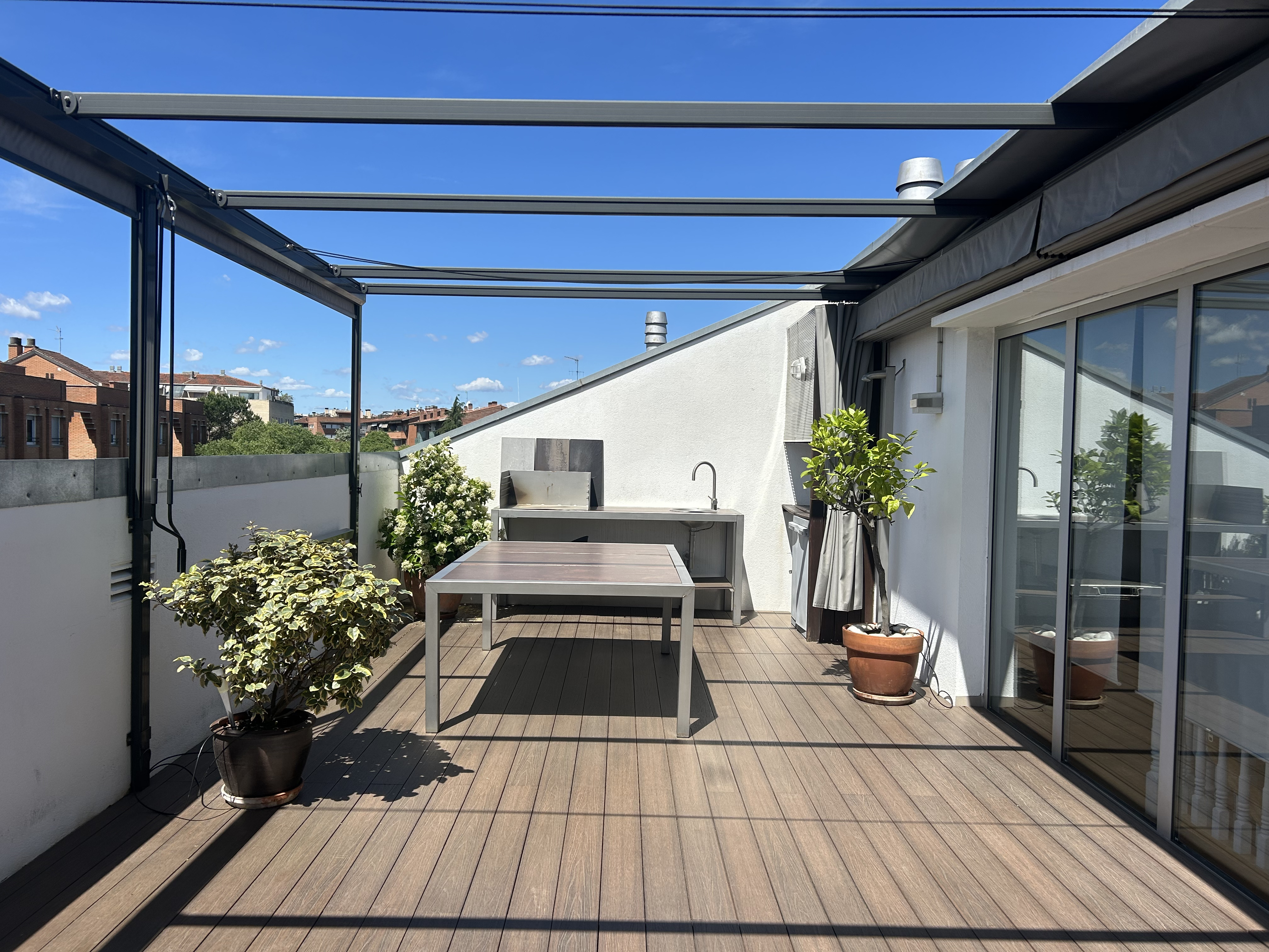 Magnificent 4-bedroom duplex penthouse with large terrace.