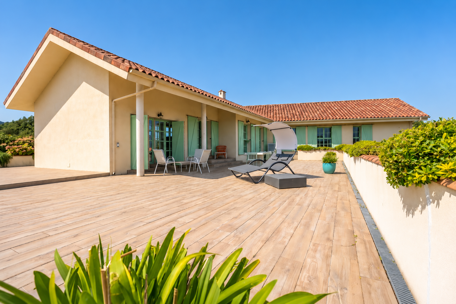 Detached house with sea views in Ajo