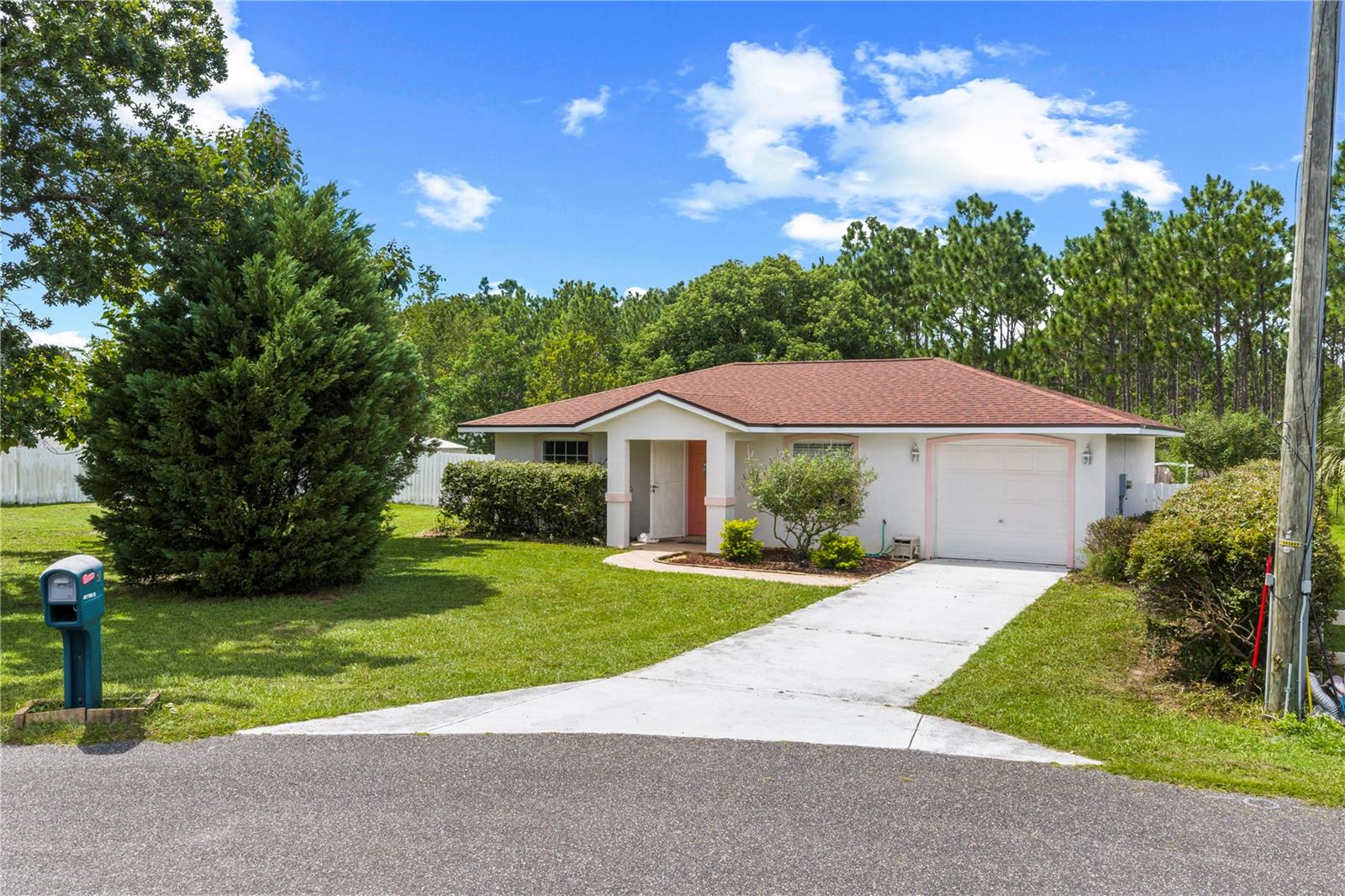 Discover Affordable Florida Living with Outdoor Space