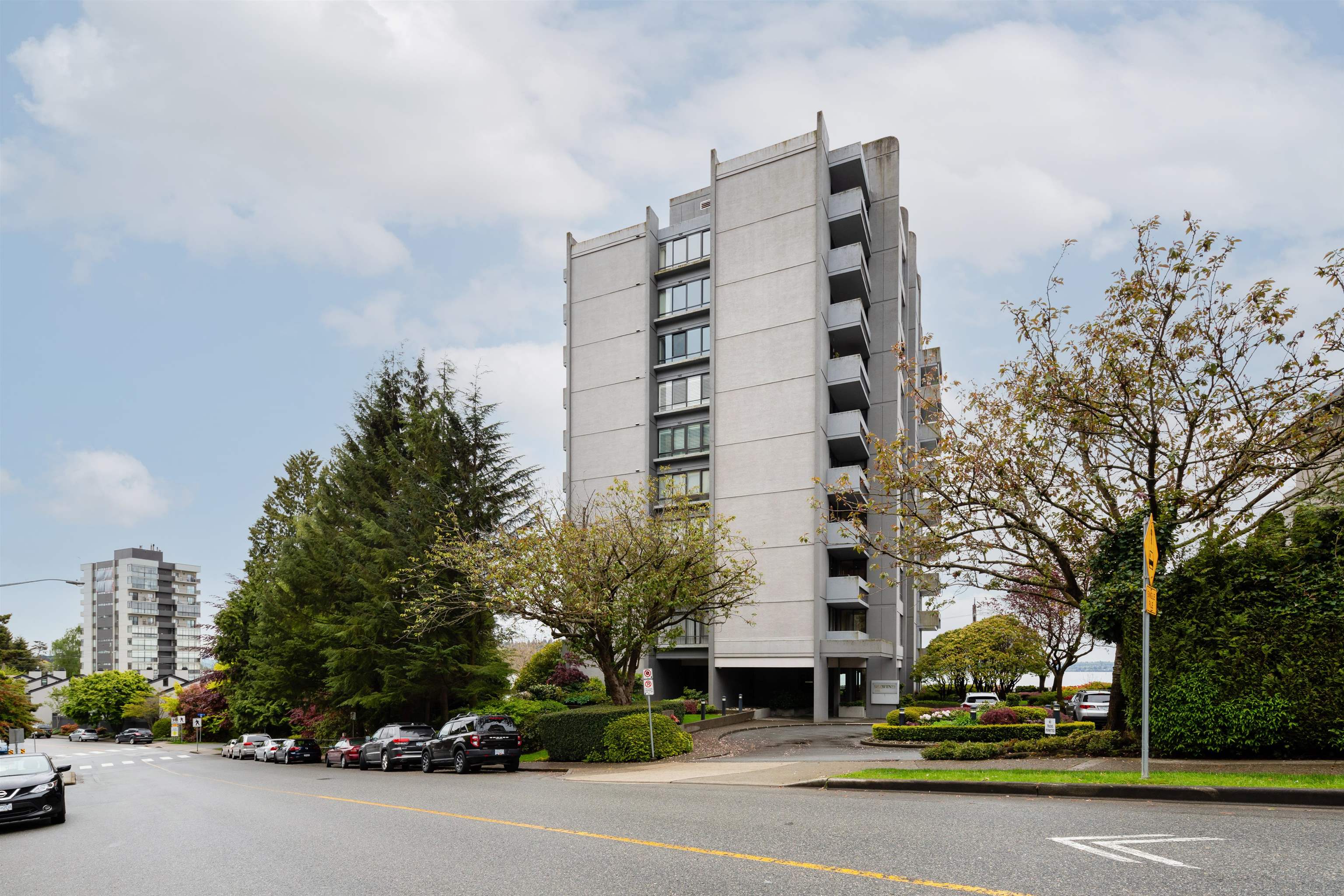 Exclusive Waterfront Boutique Residence