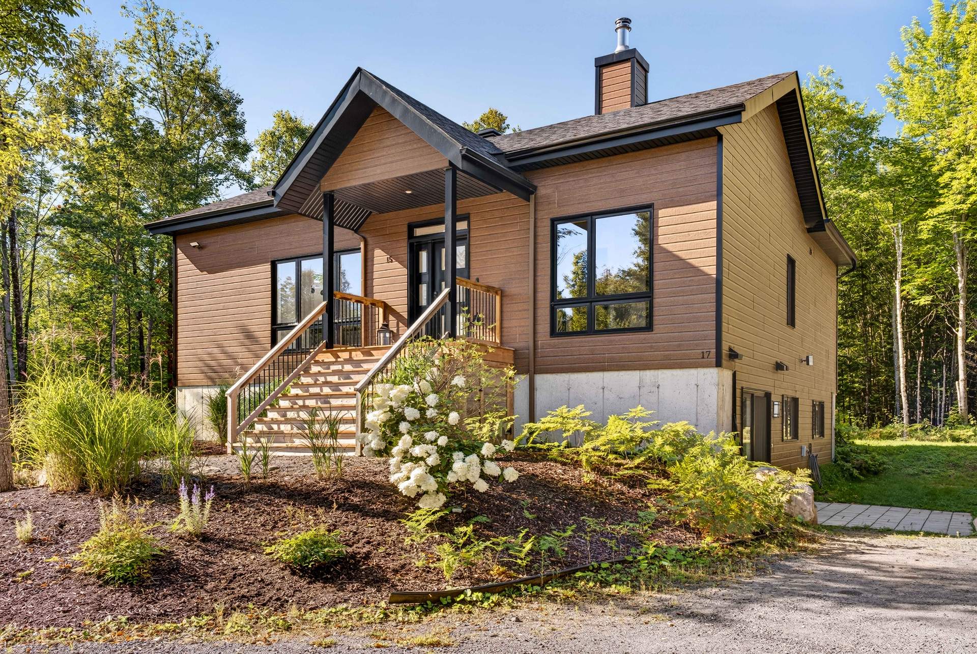 DUPLEX - Excellent INCOME with access to Lac Équerre.