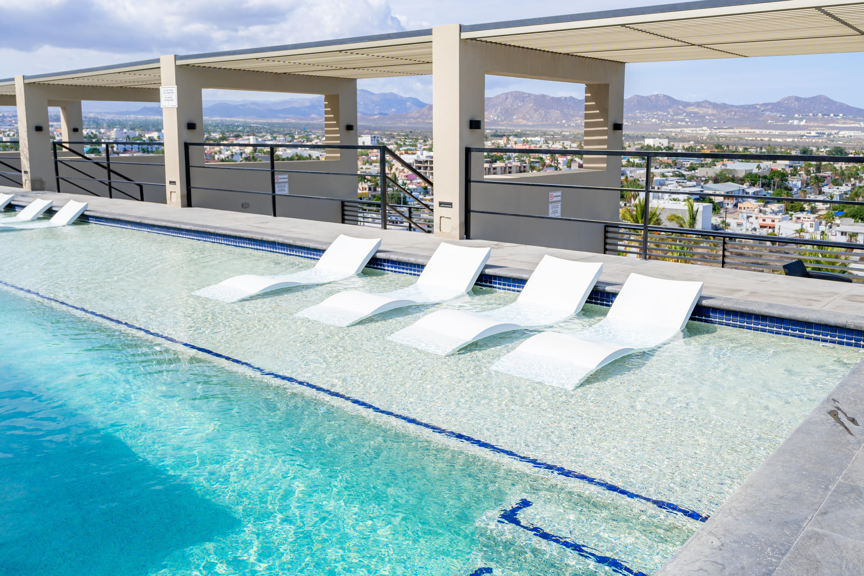 2BDR Condo Cardinal Living CSL 12 C. Cabo San Lucas M304