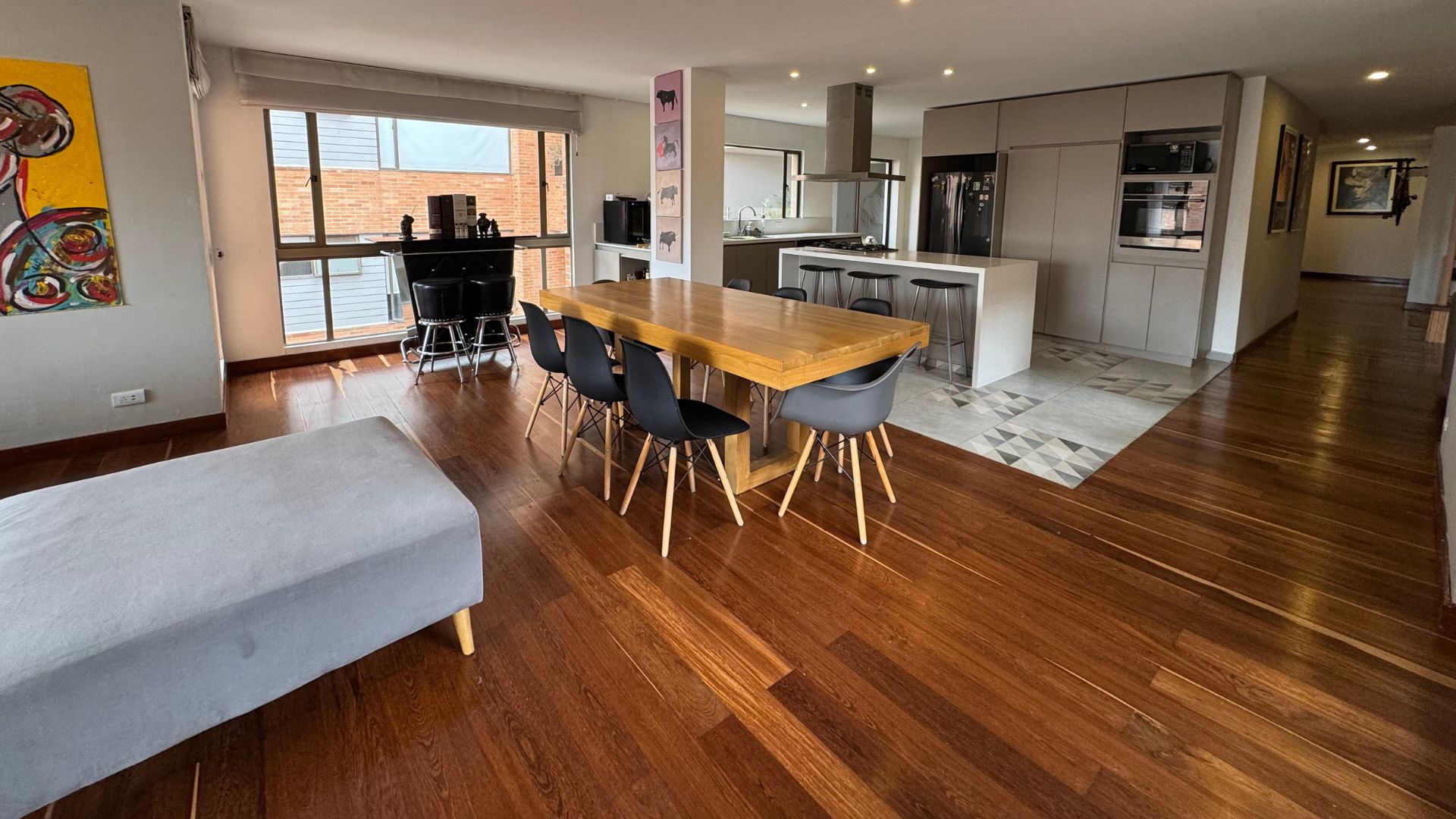Apartamento con terraza para venta en Rosales