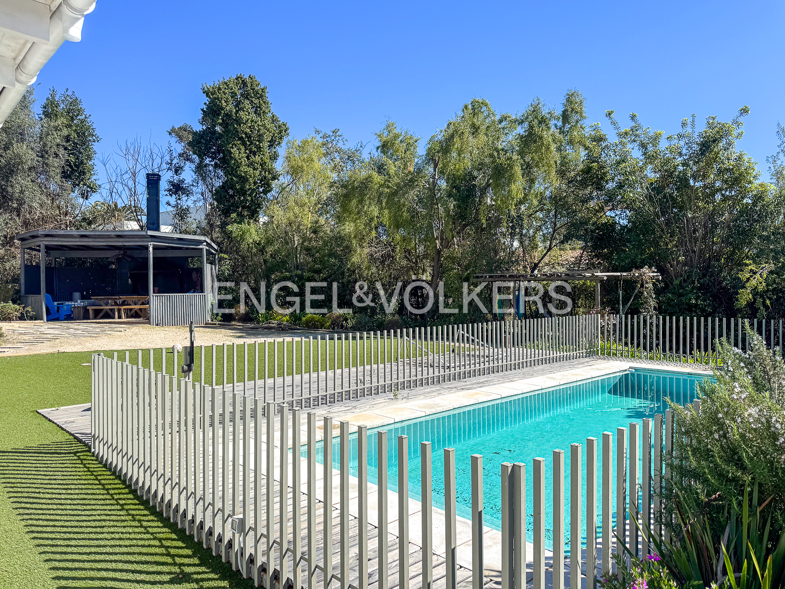 Linda casa en sector consolidado de Marbella