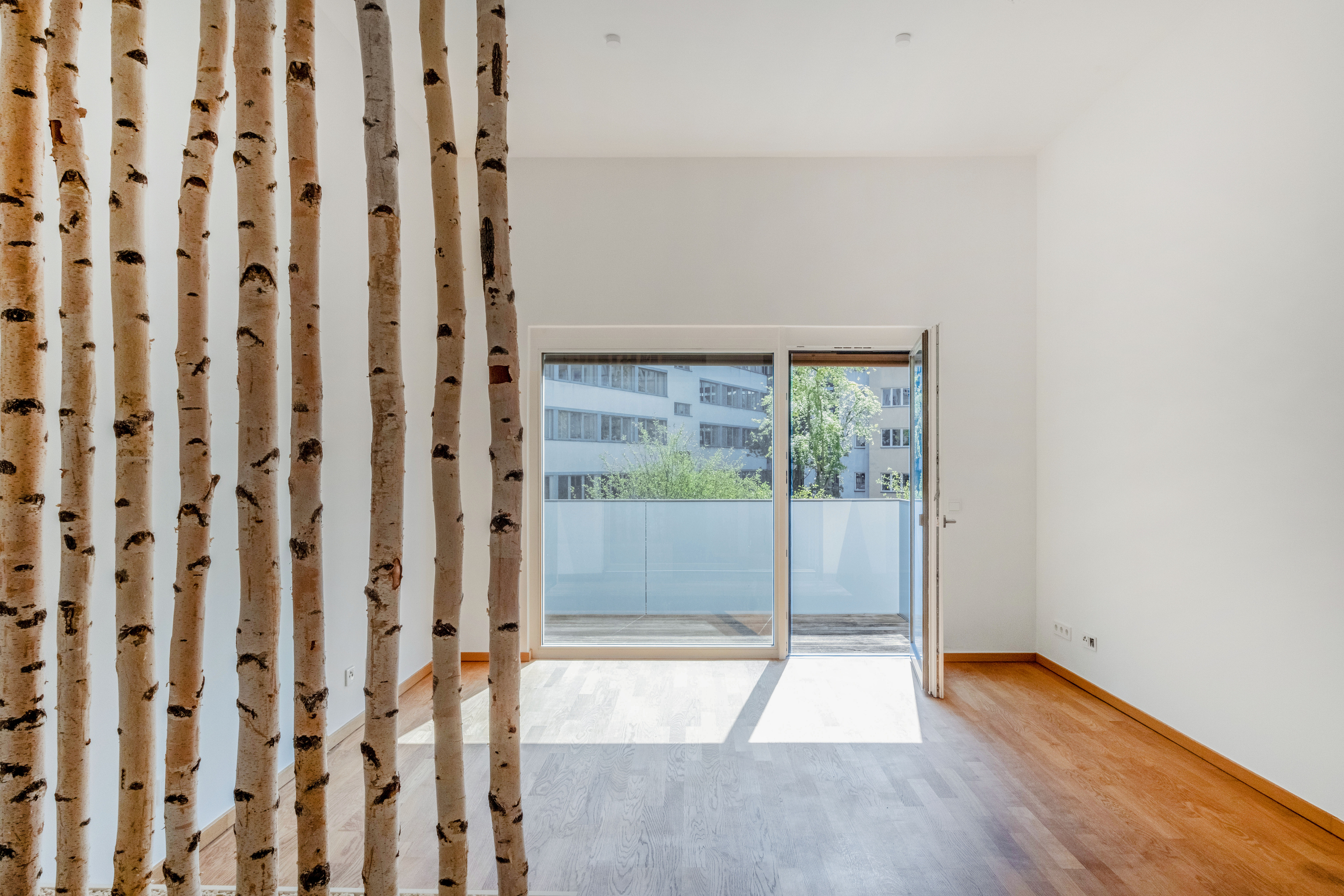 Apartment with balcony between the Kiez and Kulturforum