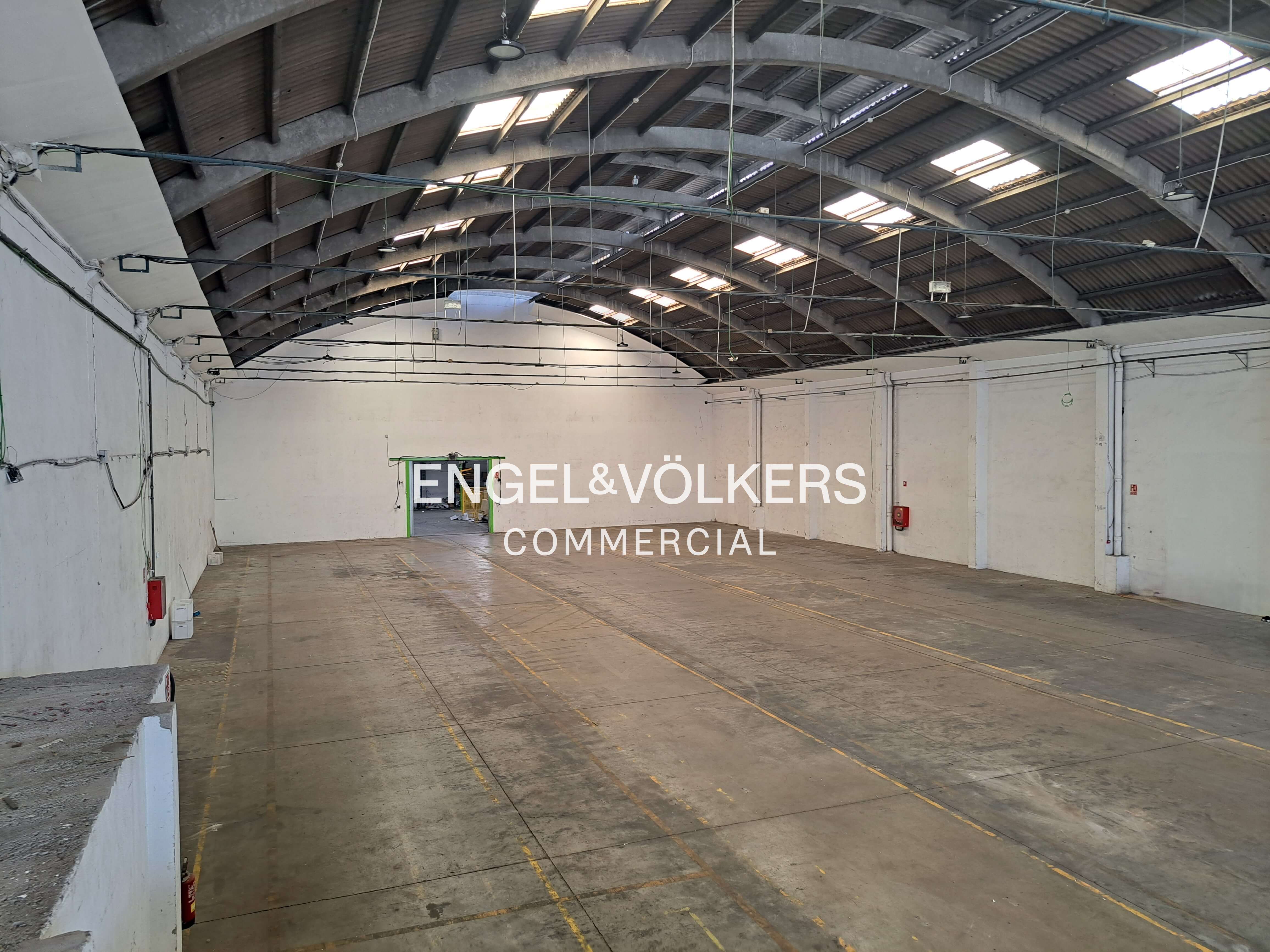 Gran nave industrial en Hospitalet centre