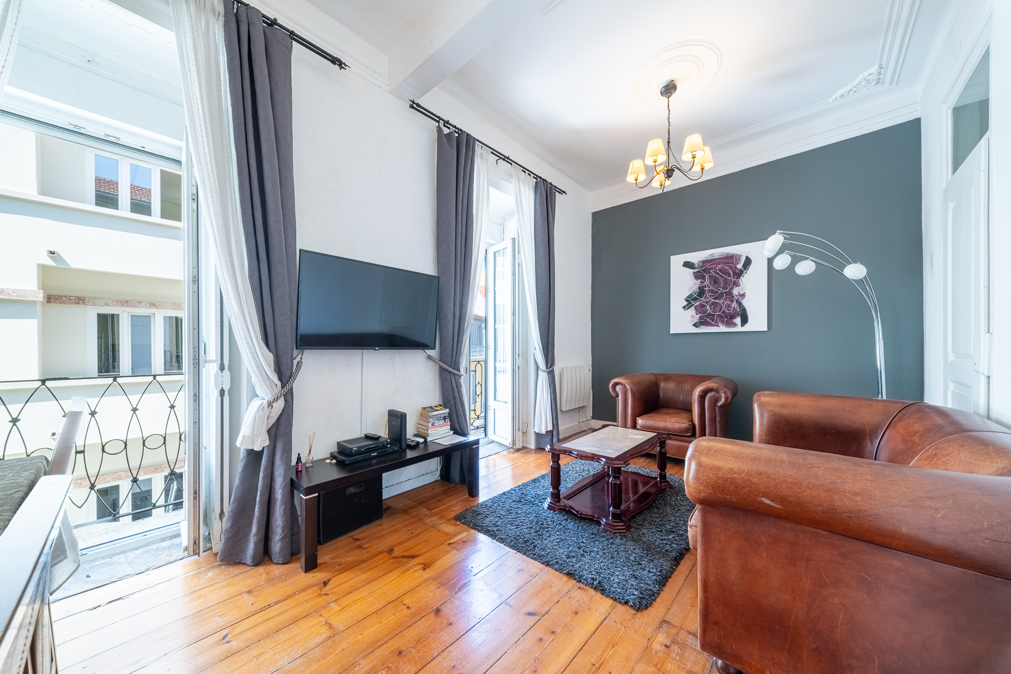 2 Bed Beautiful 80m2 Apt in the Heart of Downtown Lisbon, a minute from  Avenida da Liberdade