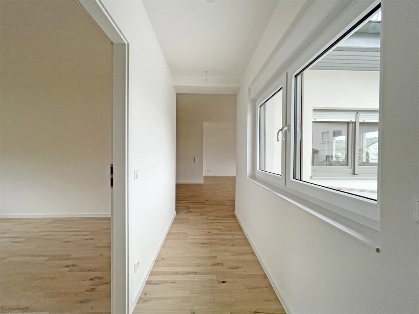 Top-moderne 3- Zimmer Wohnung in zentraler Lage - Photo 5