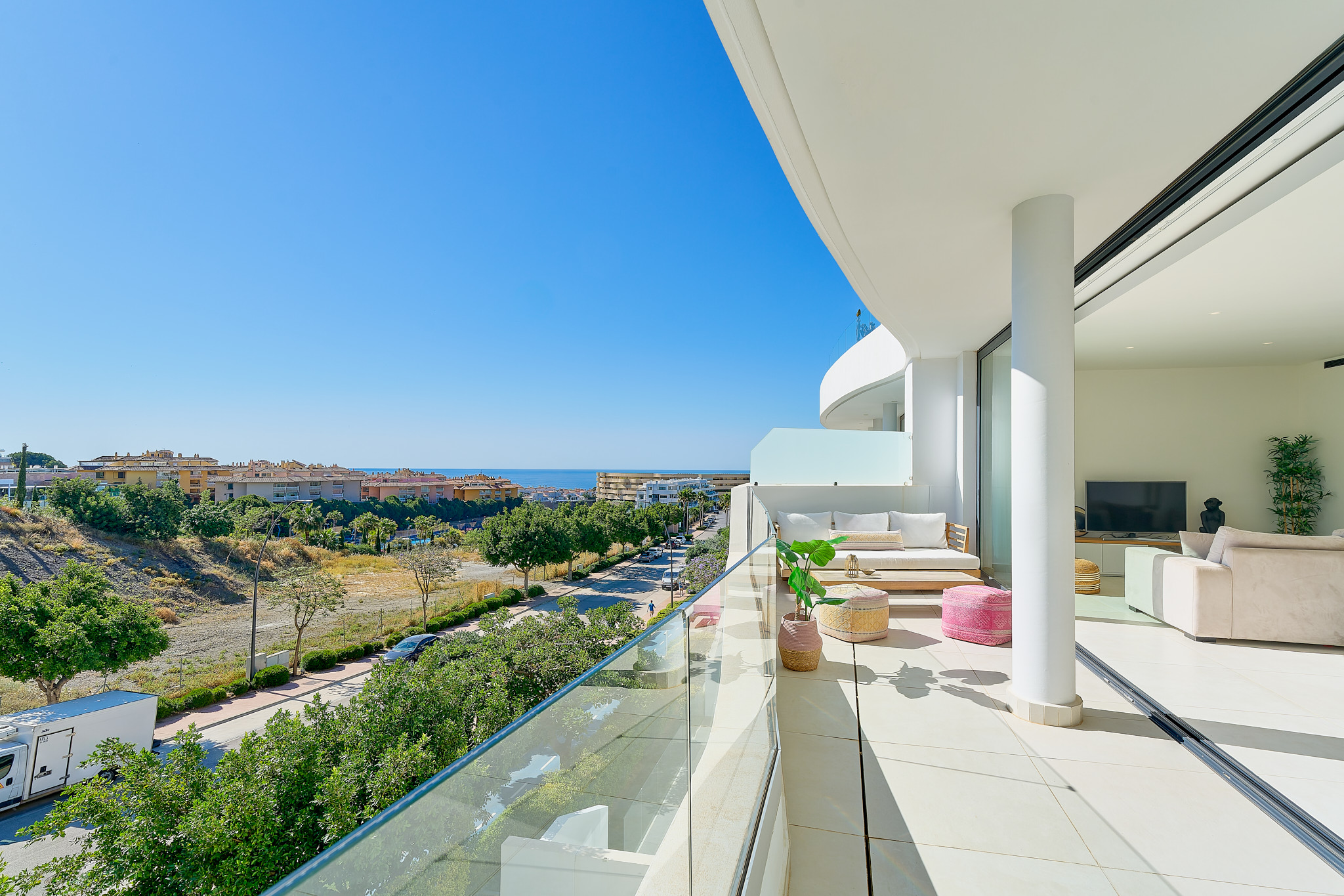 Elegante apartamento de 2 dormitorios y gran terraza en Higuerón