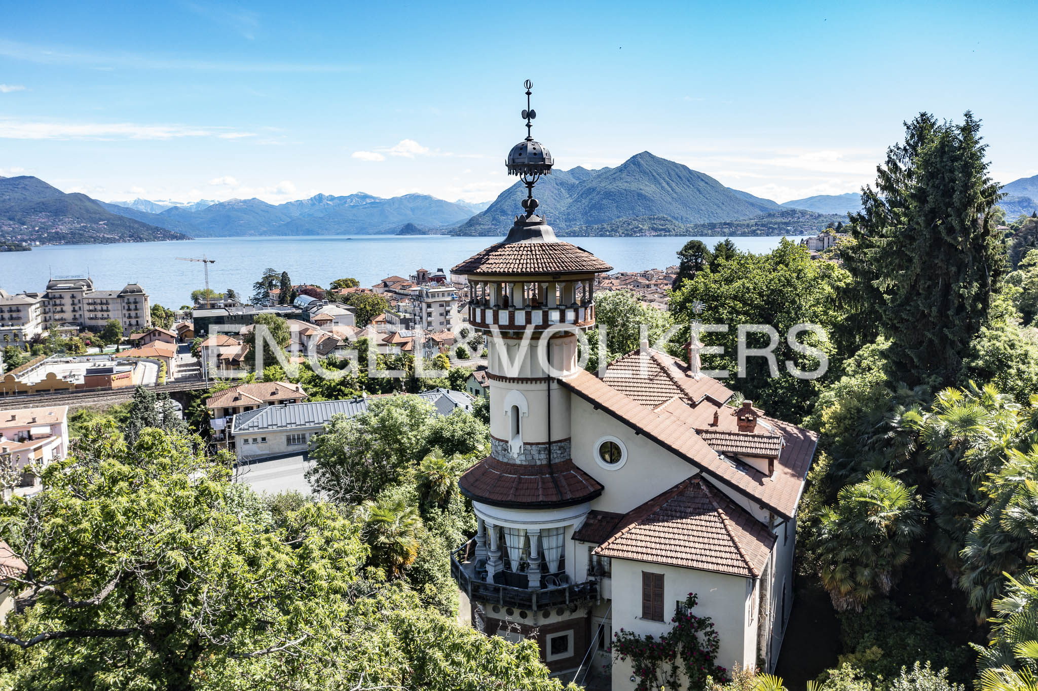 Villa in the centre of Stresa: a style icon