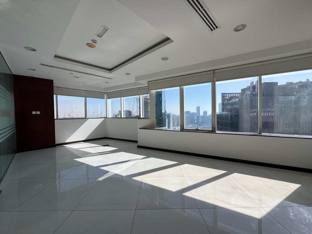 Vacant | Fitted | Canal View