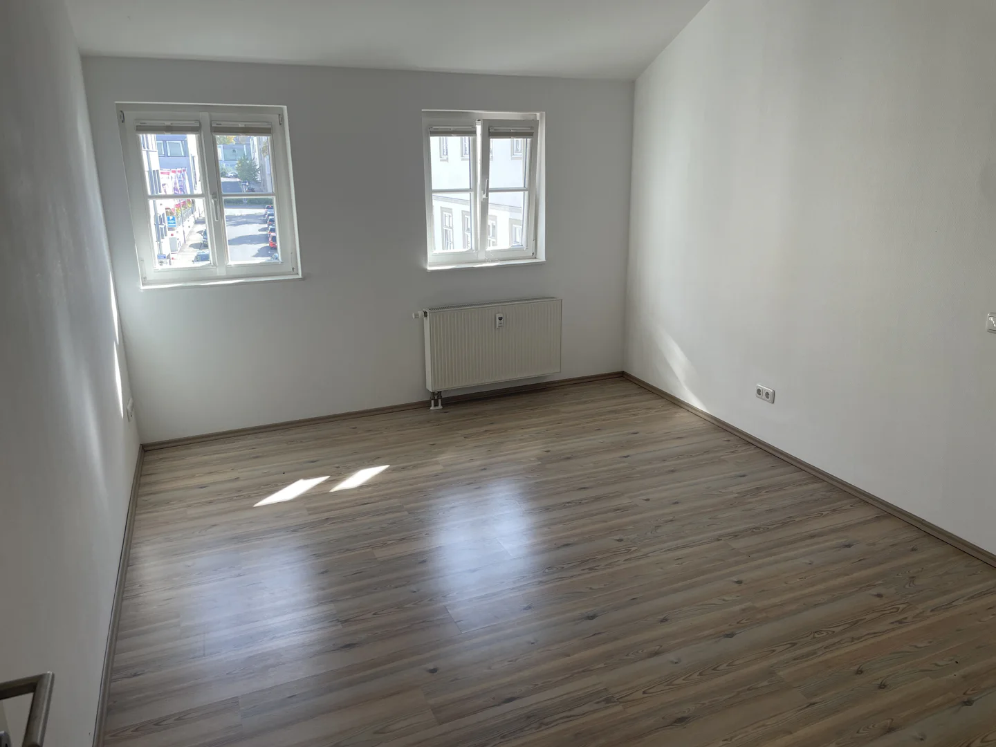 Wohnen mit Charme und Geschichte – zauberhafte Dachgeschosswohnung mit großer Loggia mitten in Fulda - Foto 1