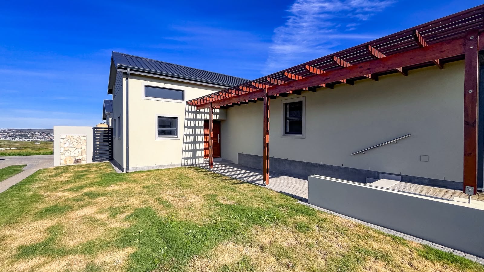 3-Bedroom Family Home to Rent in Hartland Estate