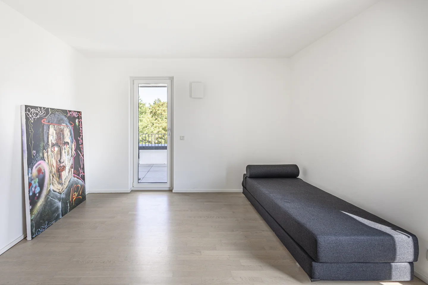 **RESERVIERT** Modernes Stadt-Penthouse mit viel Licht, großer Terrasse & Aufzug - Photo 1