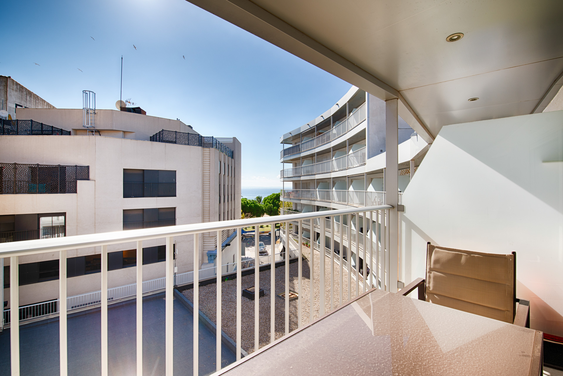 Apartment with a tourist license and sea views in Roses