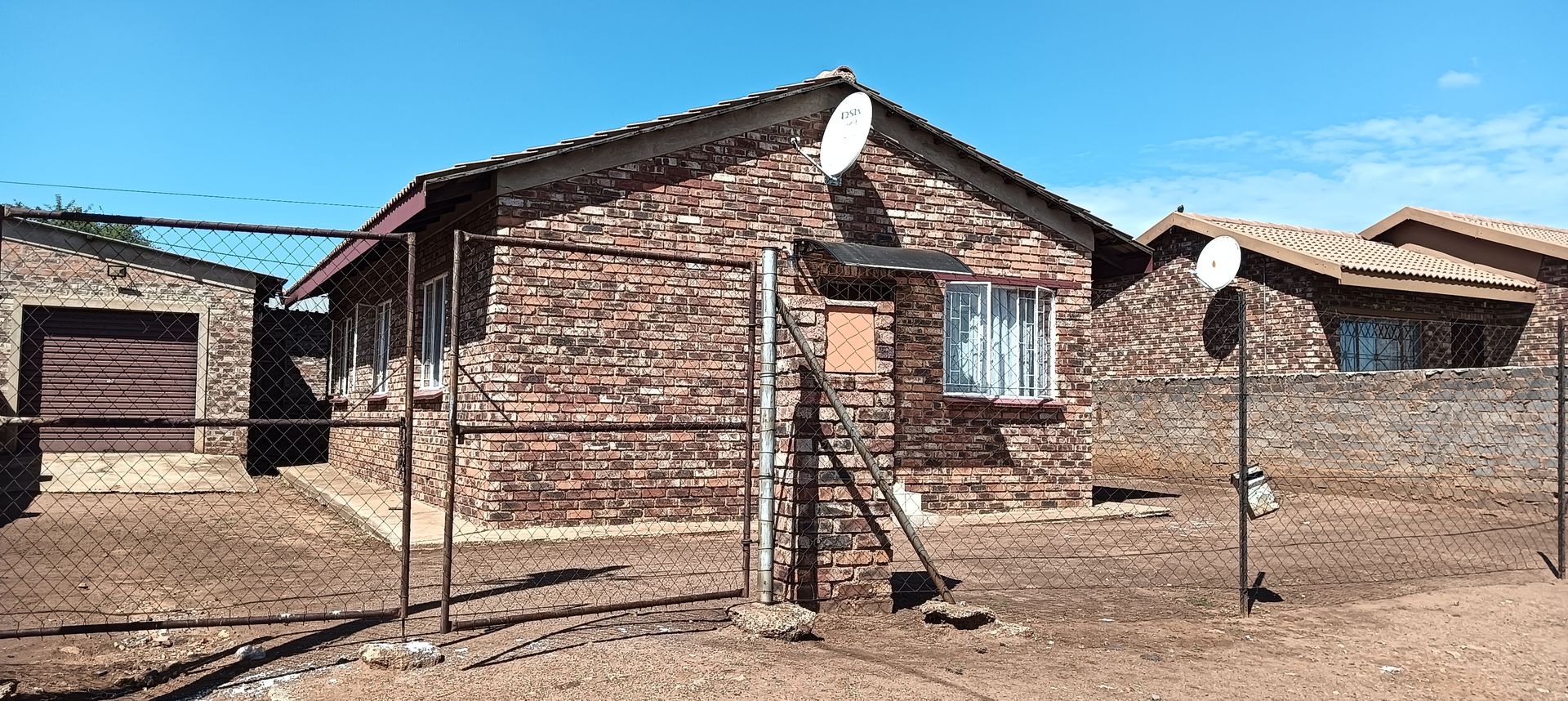 Three Bedroom House for sale in Ikageng
