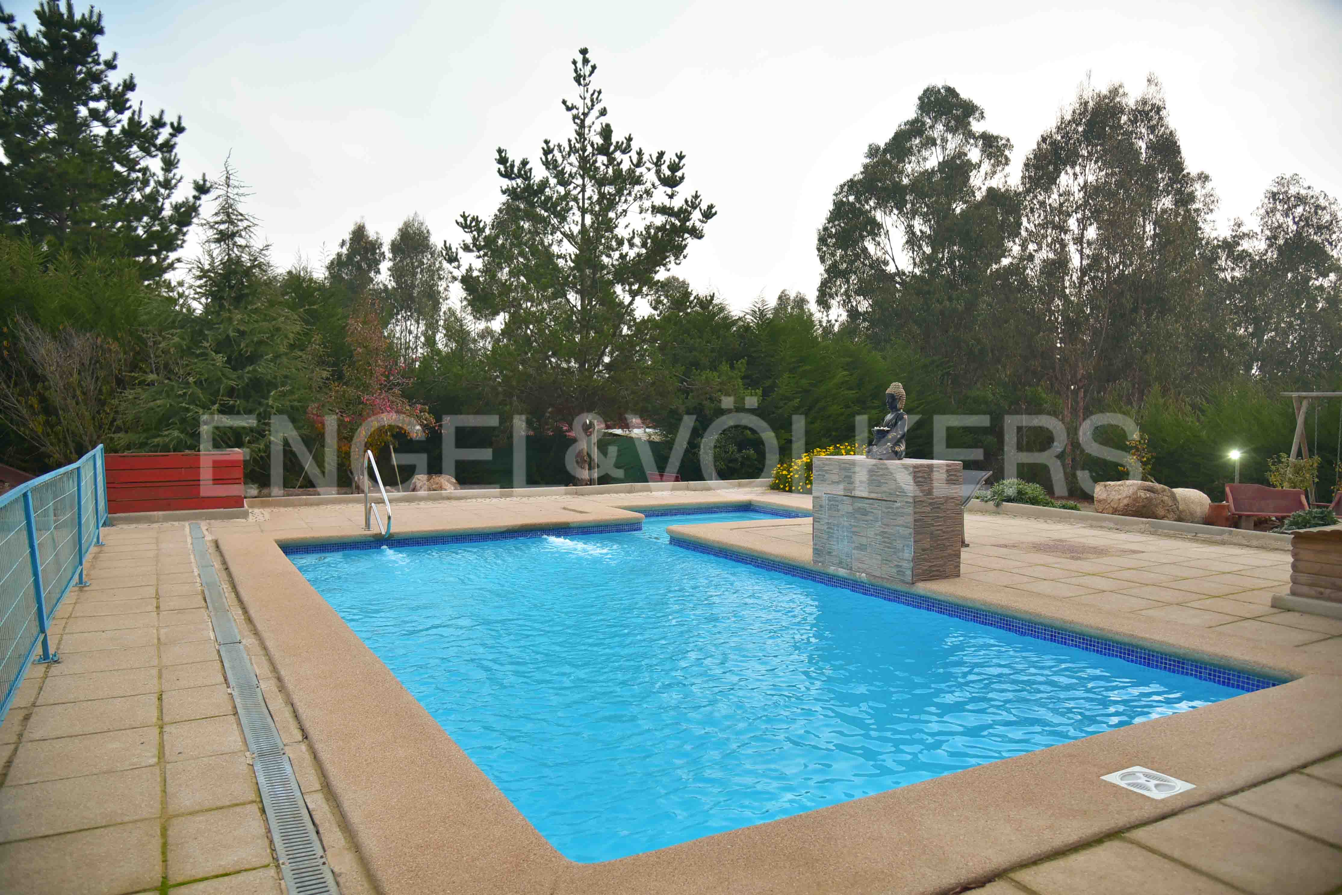 Amplia casa en condominio Puertas del Mar – Excelente ubicación