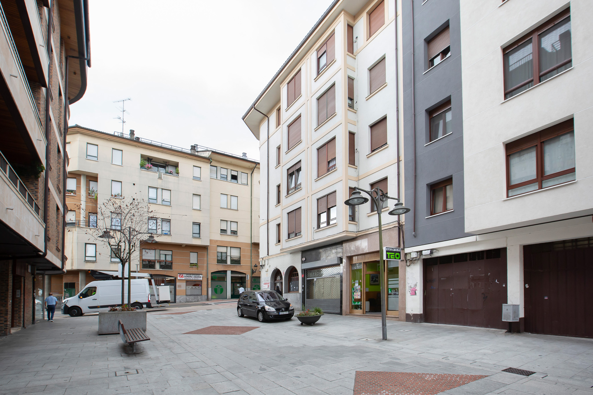 Local comercial en calle peatonal de Gernika: ubicación estratégica y múltiples posibilidades de negocio