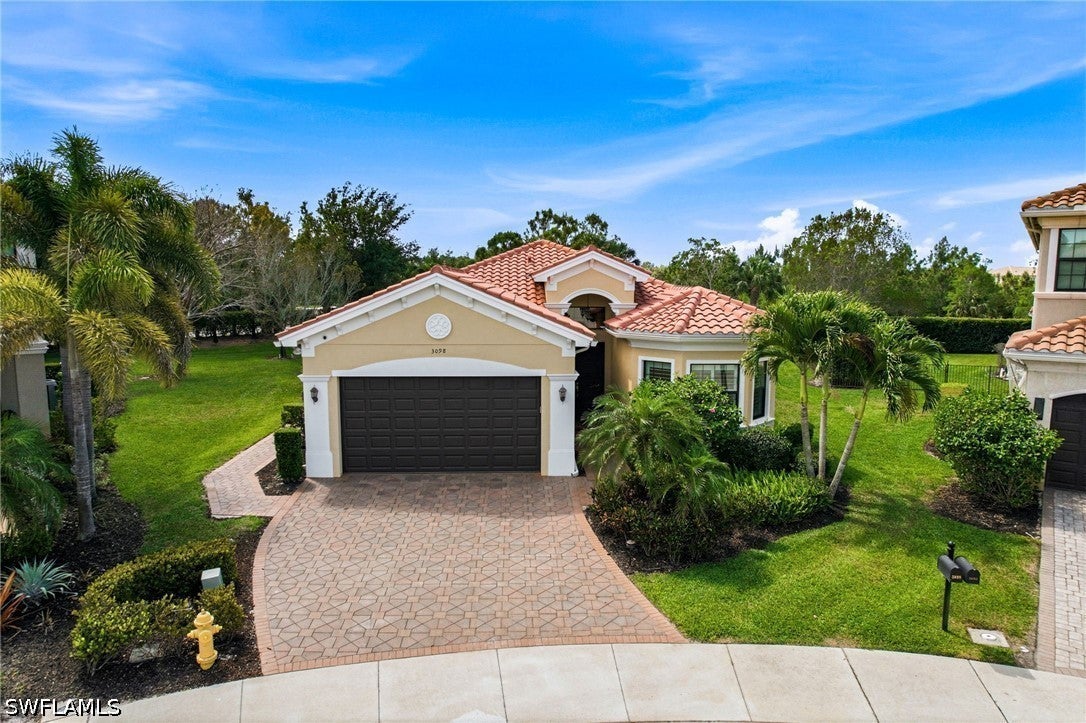 Located in the heart of North Naples