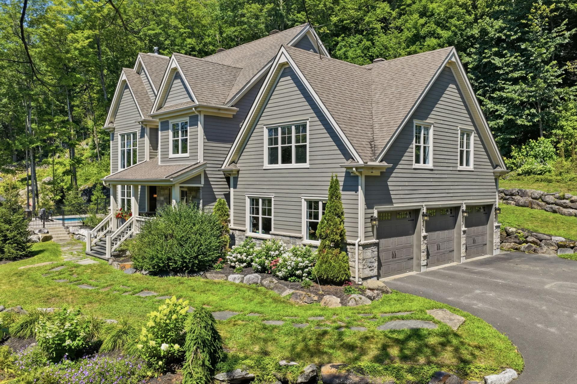 Exceptional estate with breathtaking panoramic views