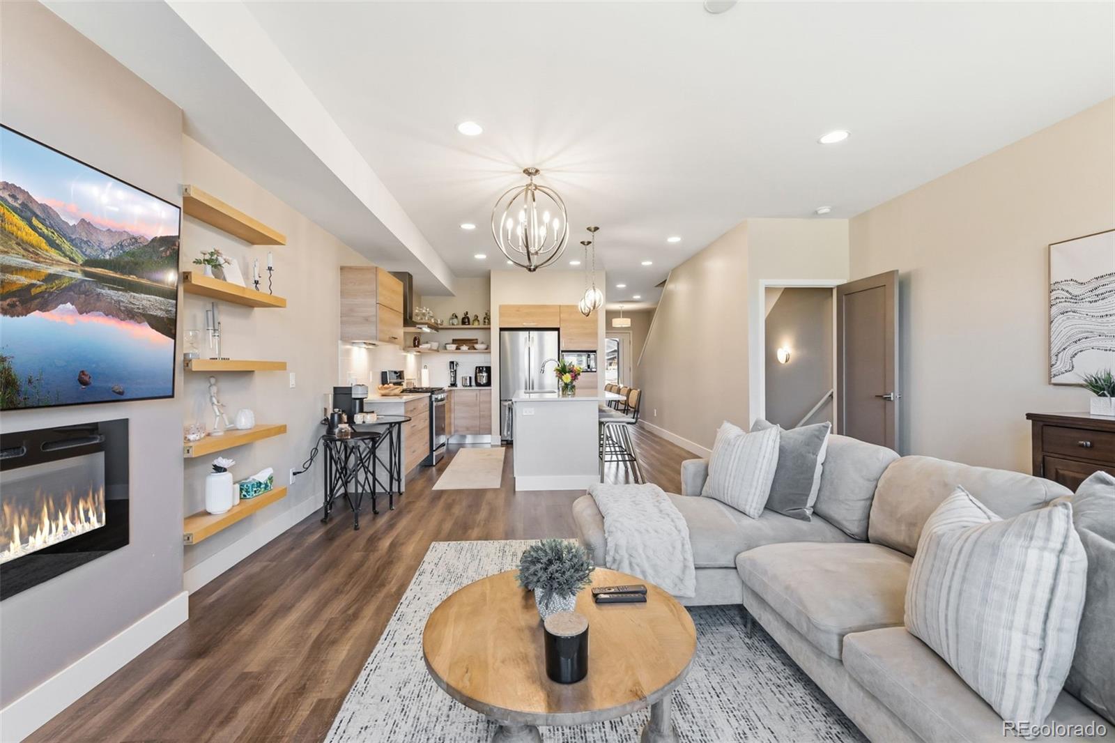 Sophisticated Townhome Living with Majestic Views