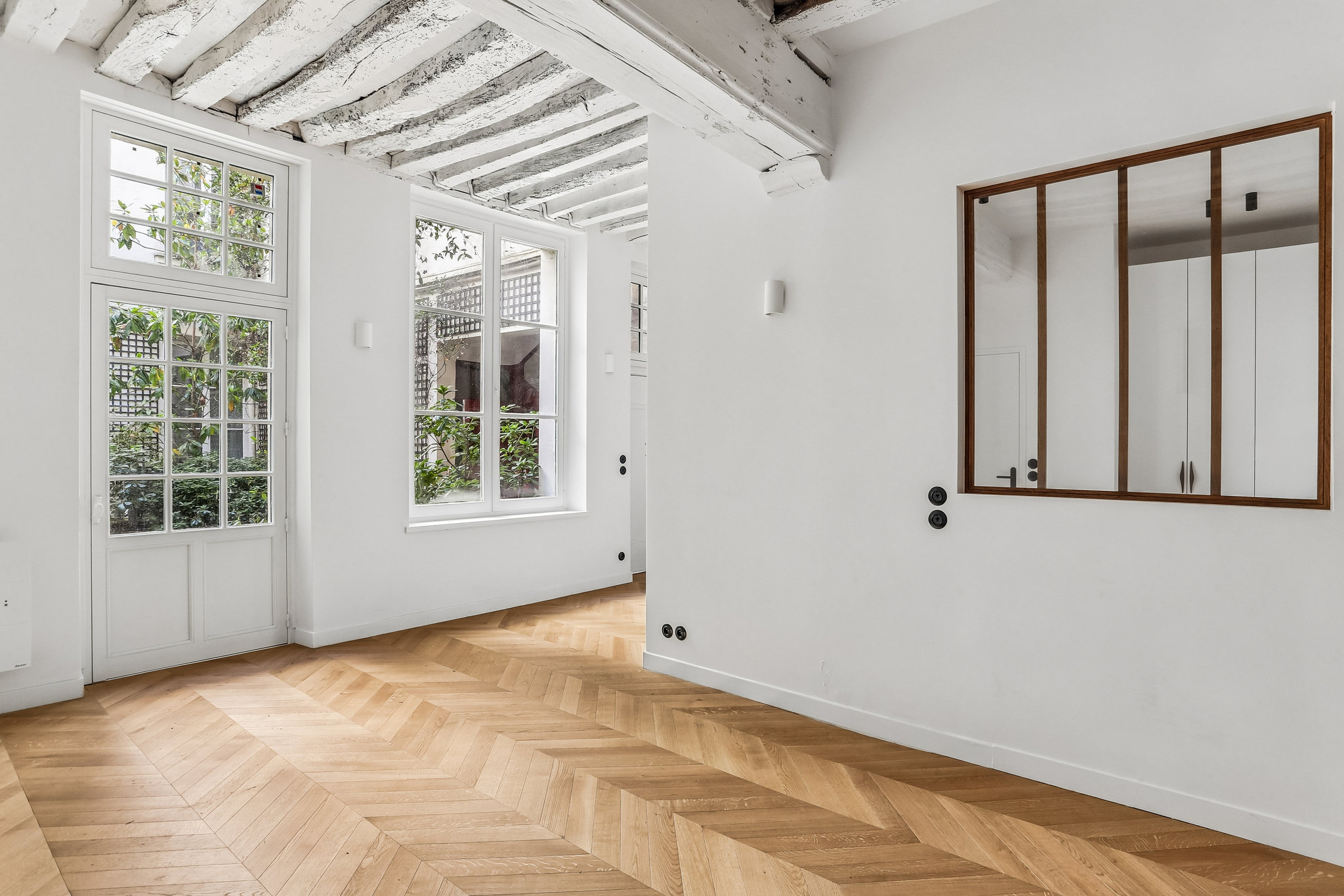 Sehr schöne renovierte 2-Zimmer-Wohnung – ein seltenes, geschütztes Juwel auf der Île Saint-Louis