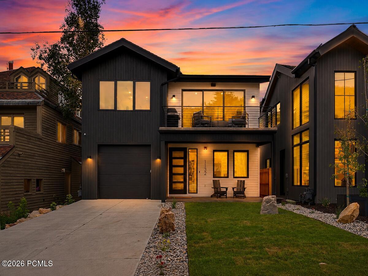 A Rare New-Construction Compound in the Heart of Old Town