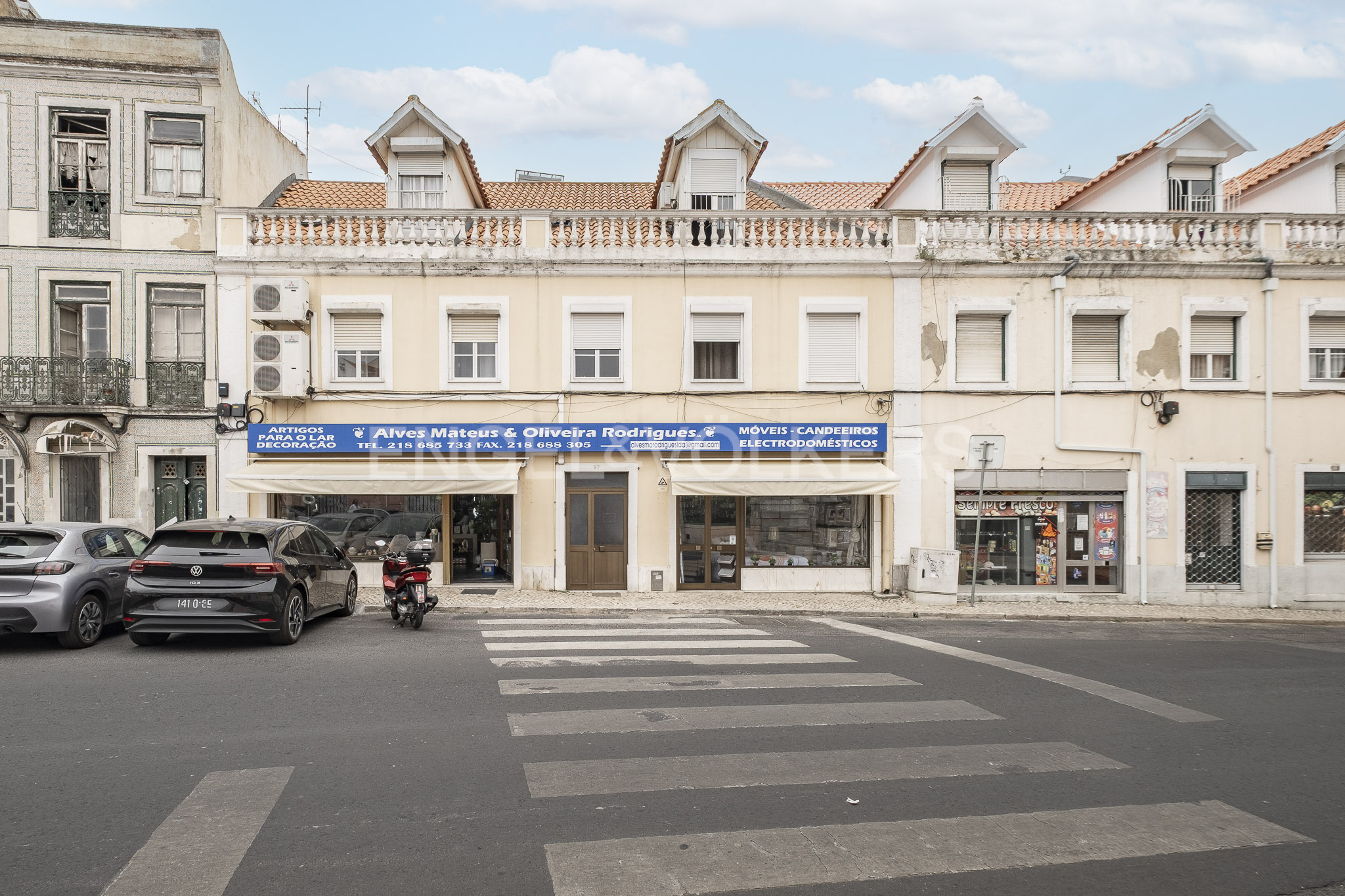 Excellent building for investment in Beato