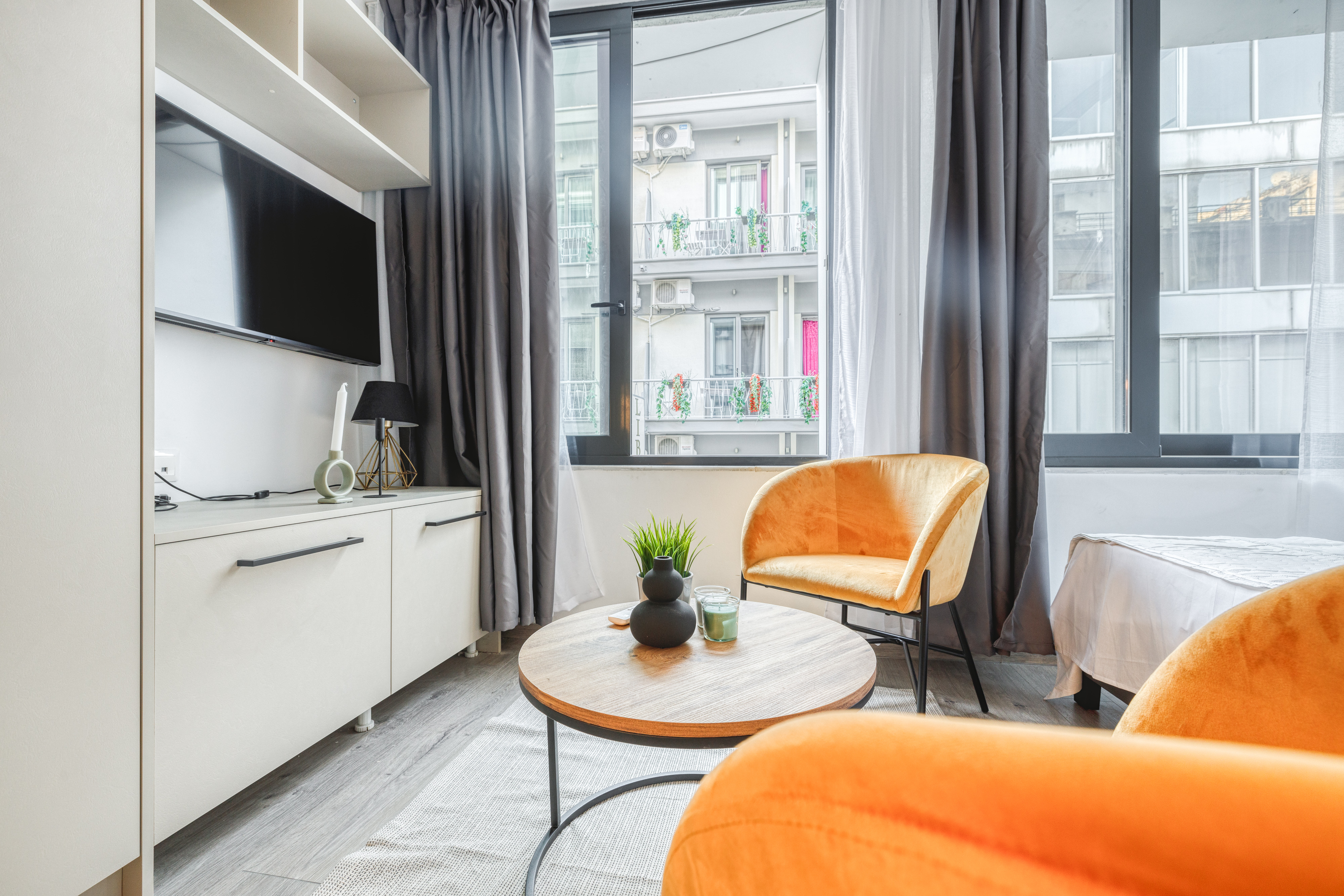Renovated 24 sq.m. pied-à-terre in Omonoia