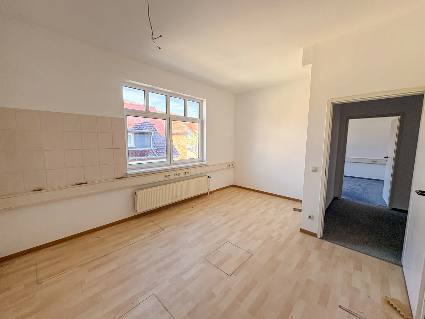 Großzügige Gewerbeeinheit – ideal für Praxis, Büro oder Dienstleistungsunternehmen - Photo 1