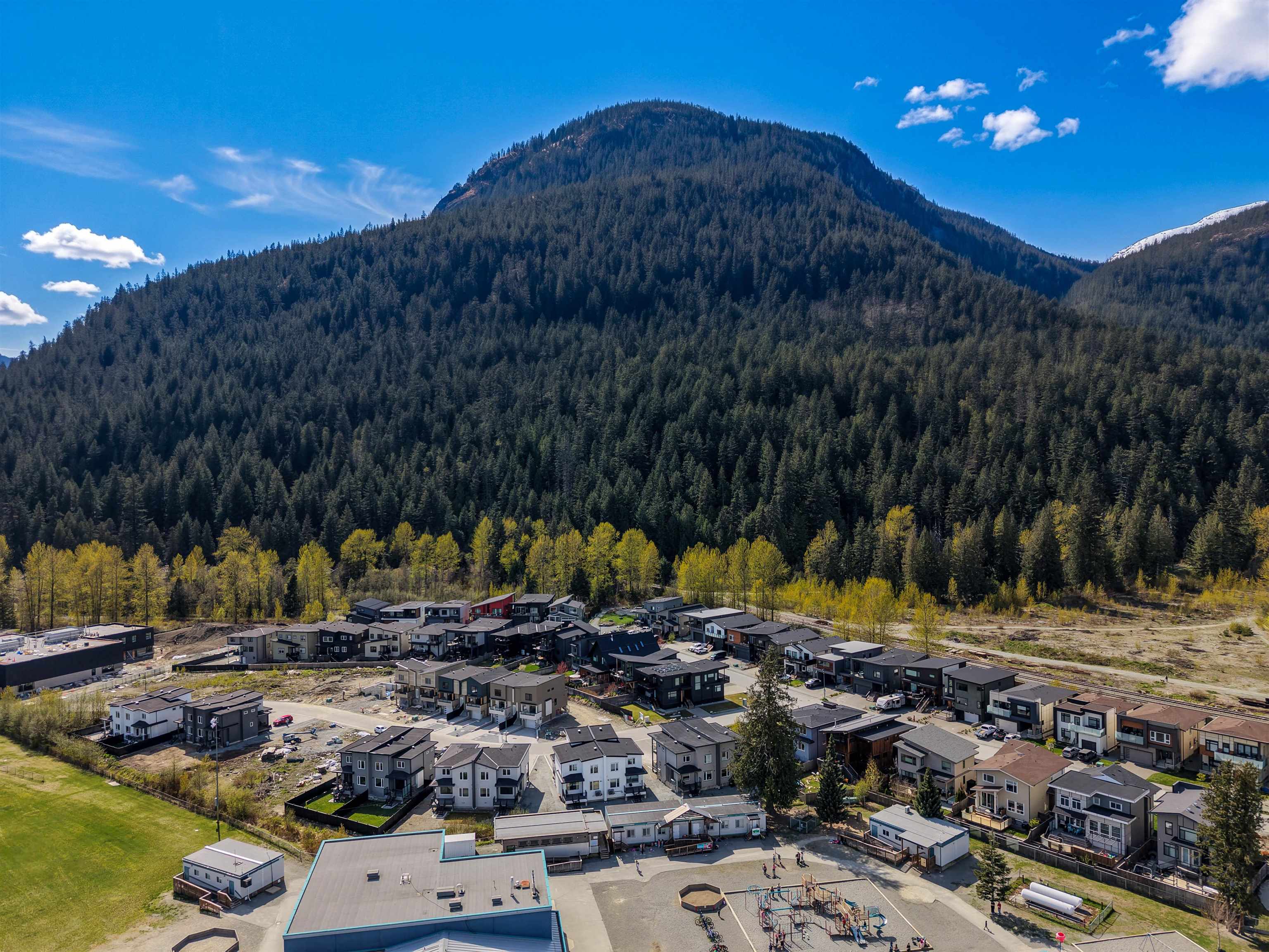 Newly Constructed Mountain & Valley FULL Duplex